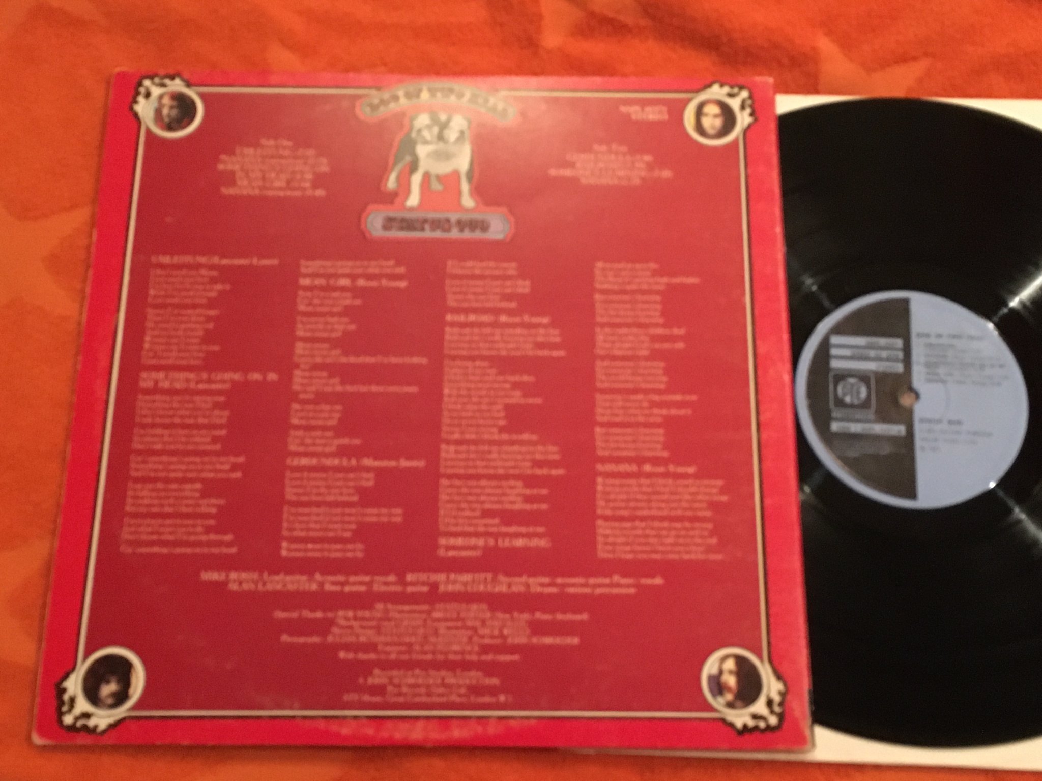 Omslagsbild för skivan STATUS QUO dog of two head LP -71 UK PYE NSPL 18371