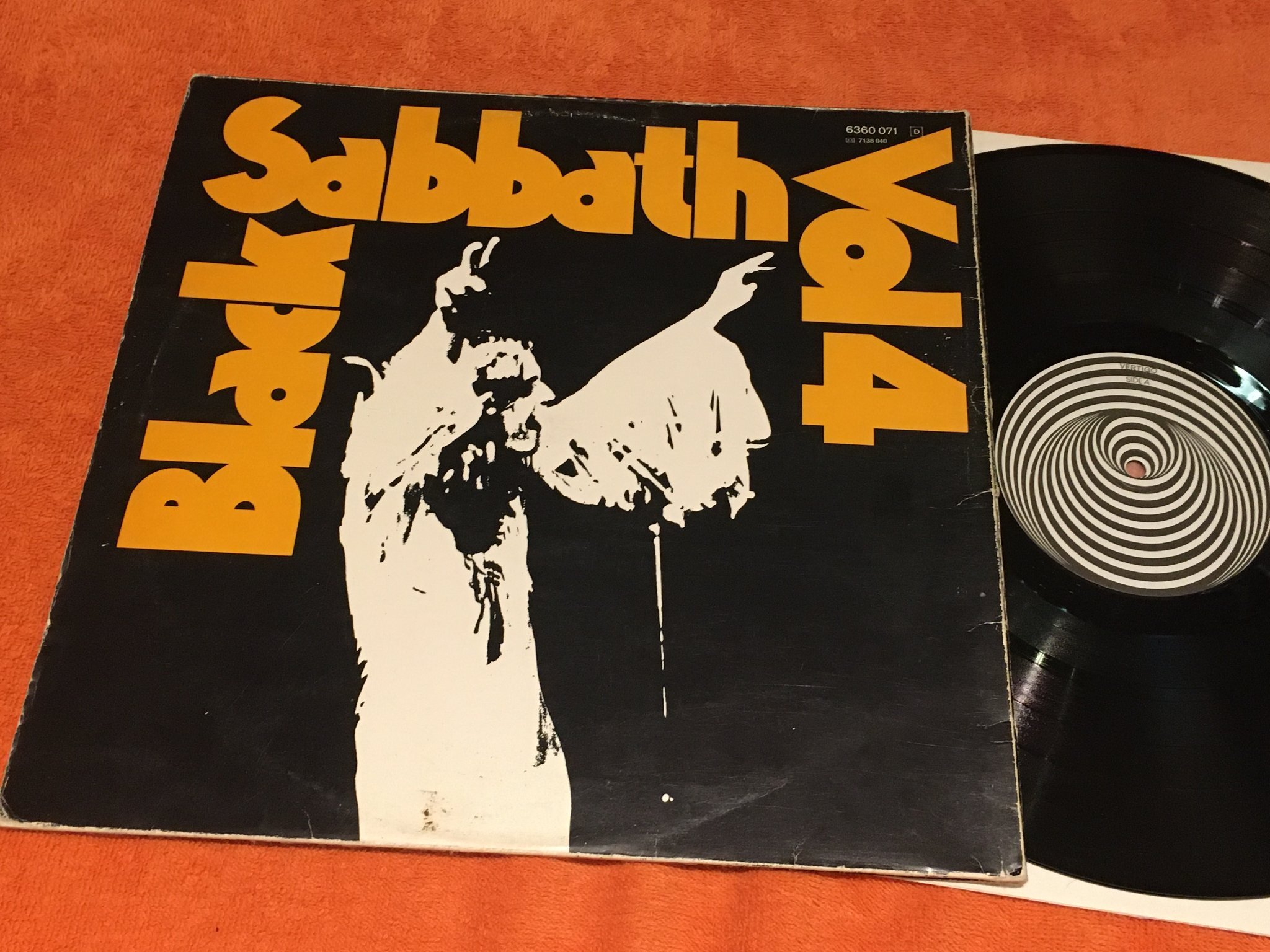 Omslagsbild för skivan BLACK SABBATH vol 4 LP -72 Ger VERTIGO 6360071 large swirl