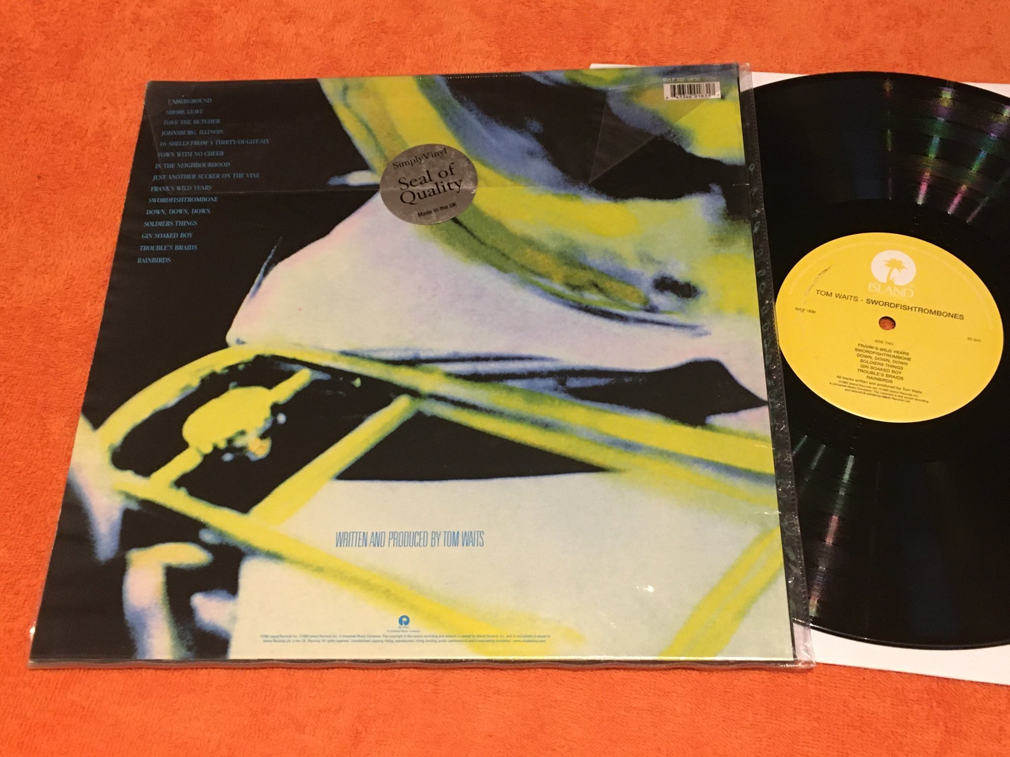 Omslagsbild för skivan TOM WAITS Swordfishtrombones  LP -2001 SIMPLY VINYL SVLP 183