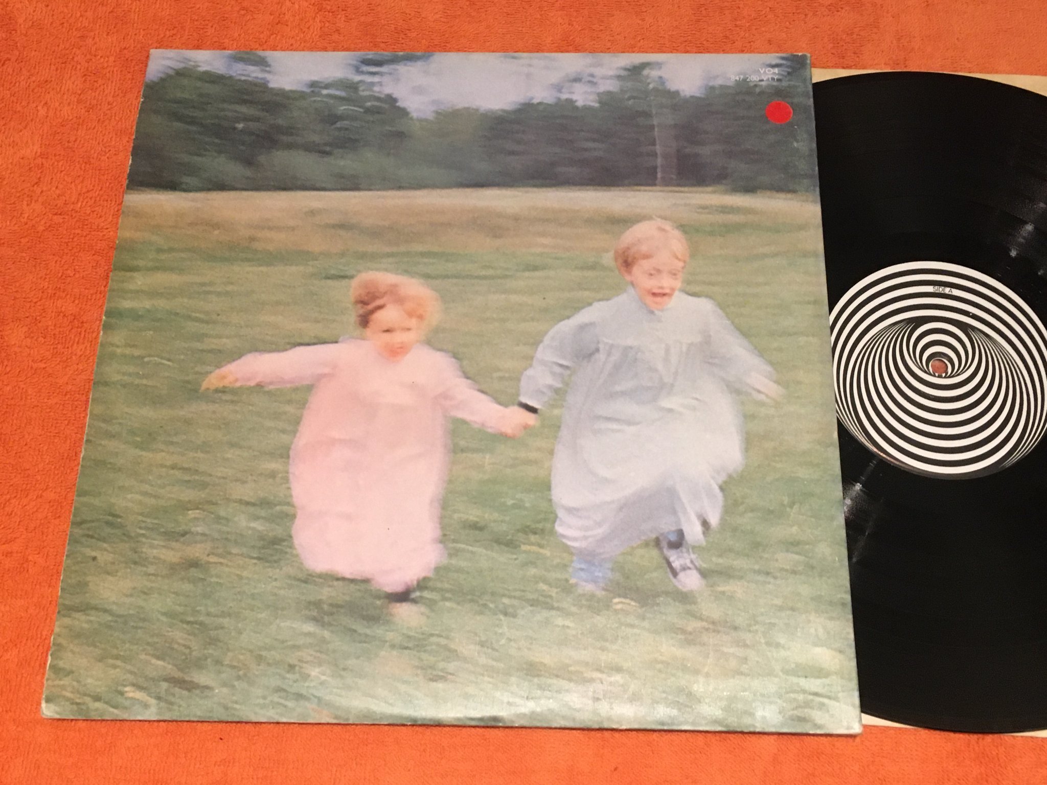 Omslagsbild för skivan ROD STEWART An Old Raincoat… LP -70/71 UK VERTIGO 847 200 VTY