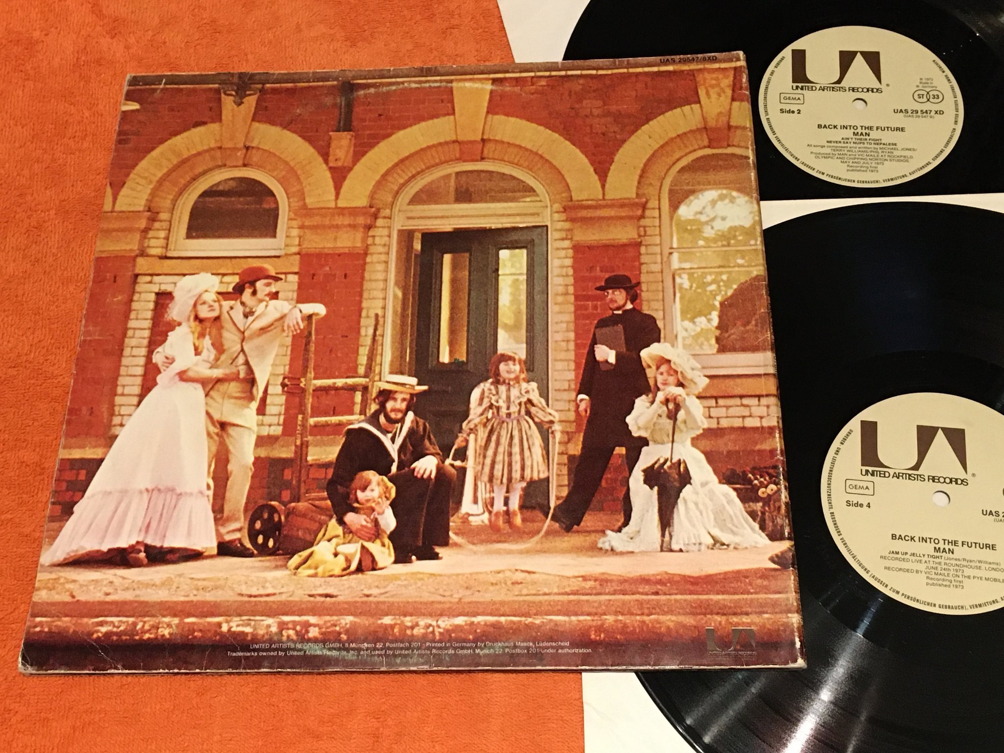 Omslagsbild för skivan MAN Back Into The Future 2xLP -73 Ger UNITED ARTISTS UAS 29 547/8XD