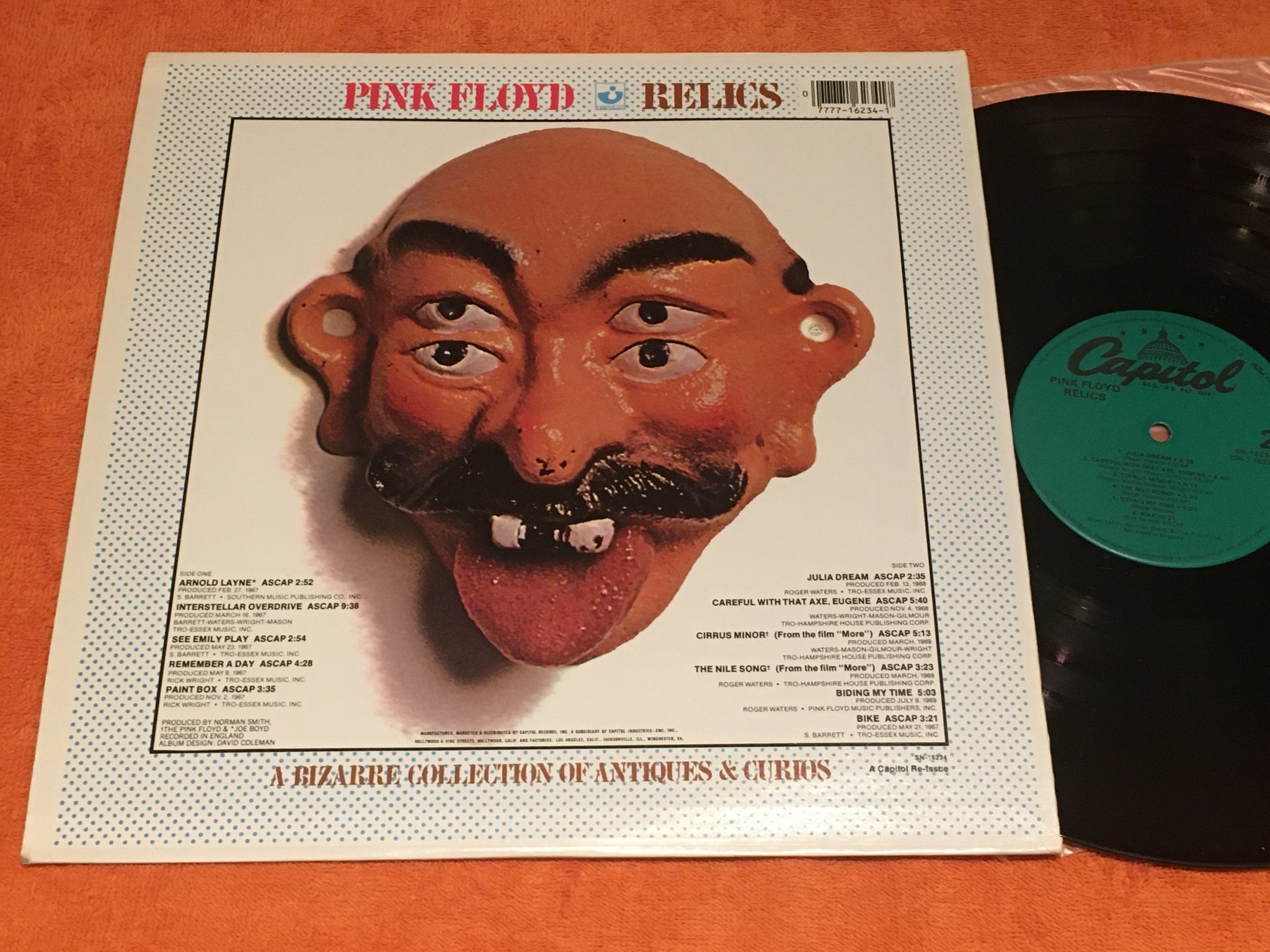 Omslagsbild för skivan PINK FLOYD relics LP -82 US CAPITOL SN-16234
