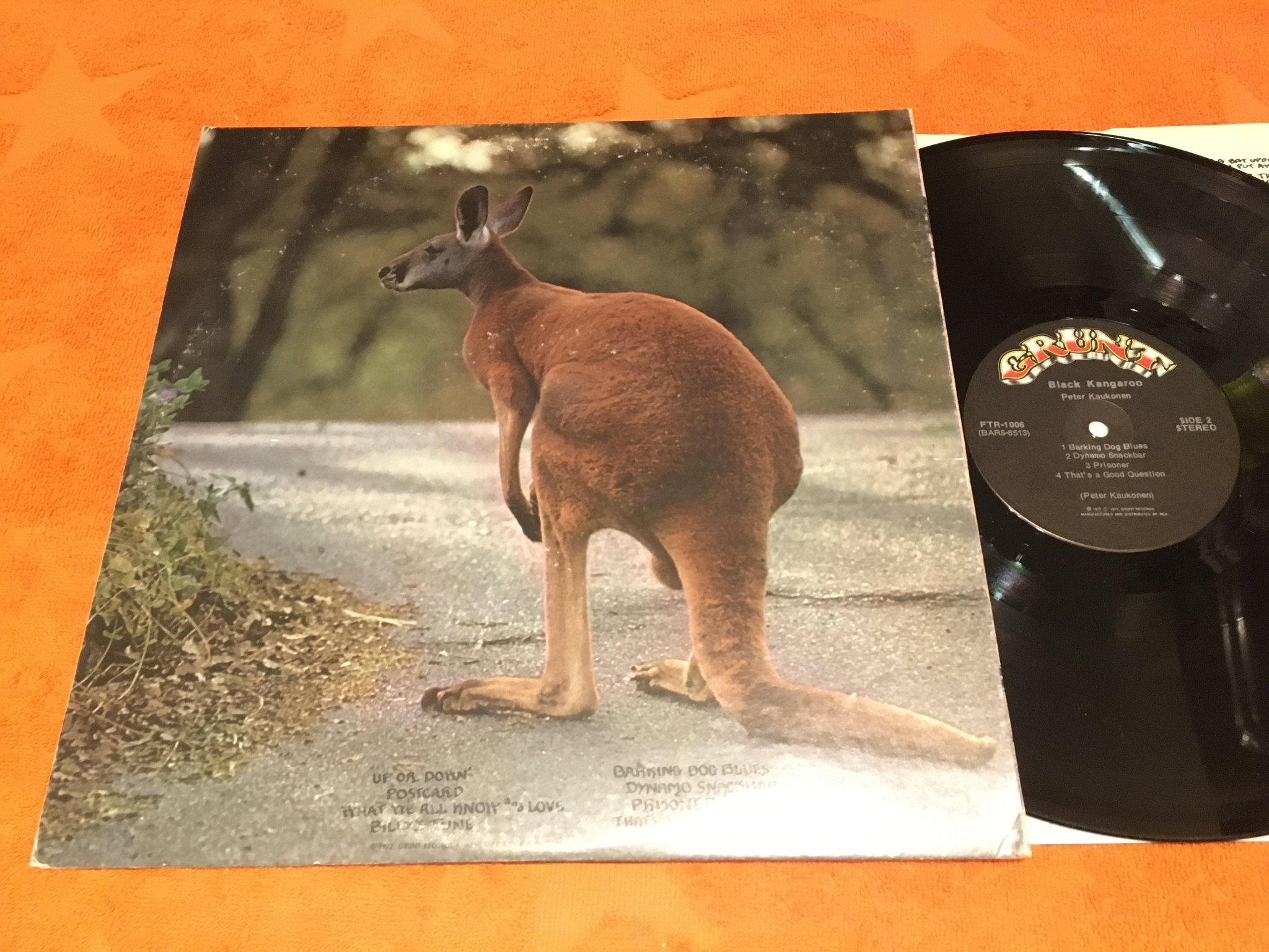 Omslagsbild för skivan PETER KAUKONEN Black Kangaroo LP -72 US GRUNT FTR-1006