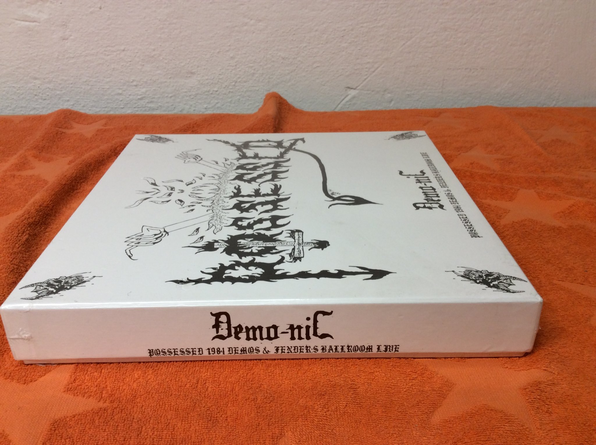 Omslagsbild för skivan POSSESSED Demo-niC BOX SET 2016 Greece FLOGA FL125