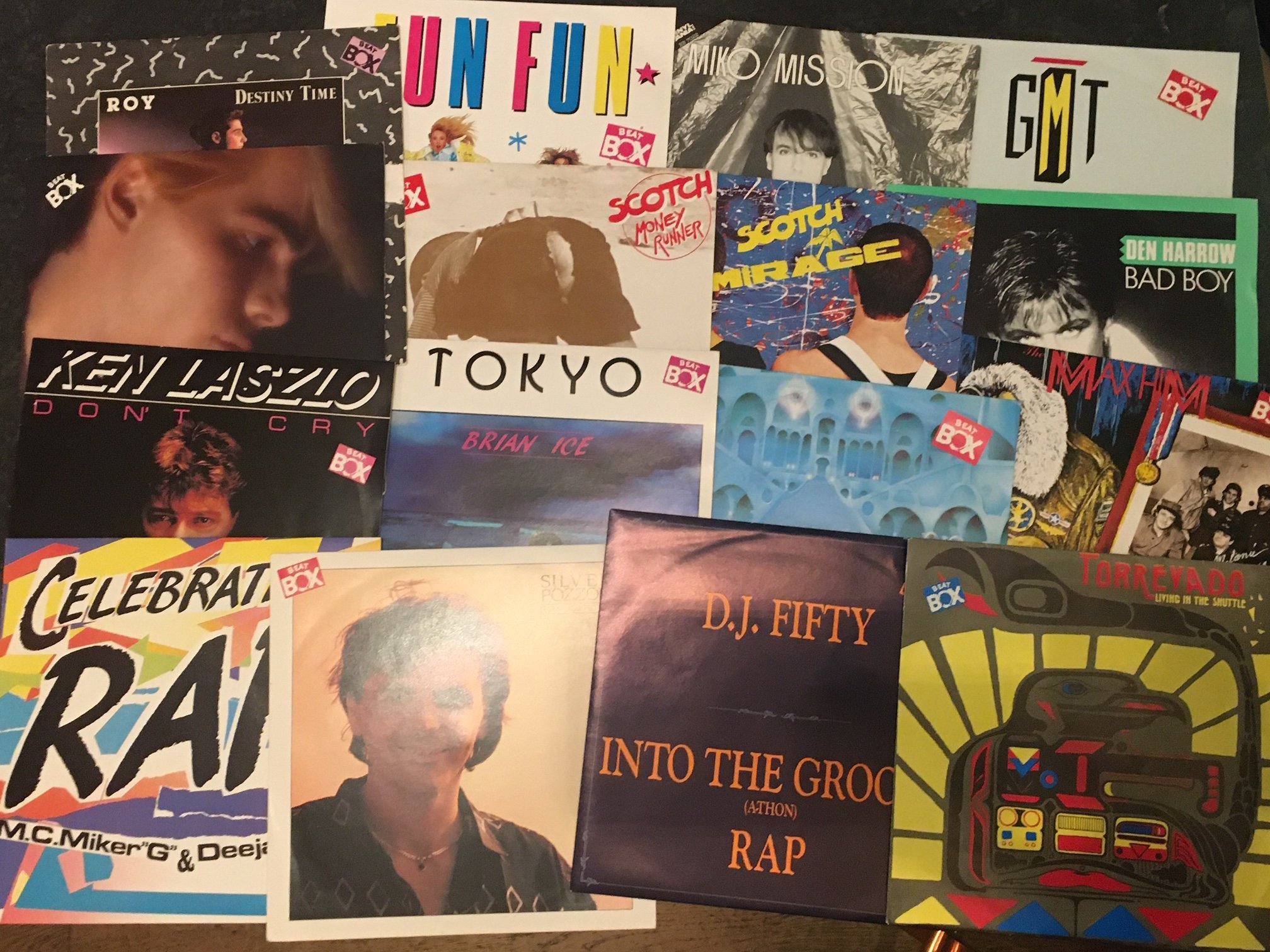 Omslagsbild för skivan 32 st BEAT BOX singlar i bra skick ITALO / EURO DISCO