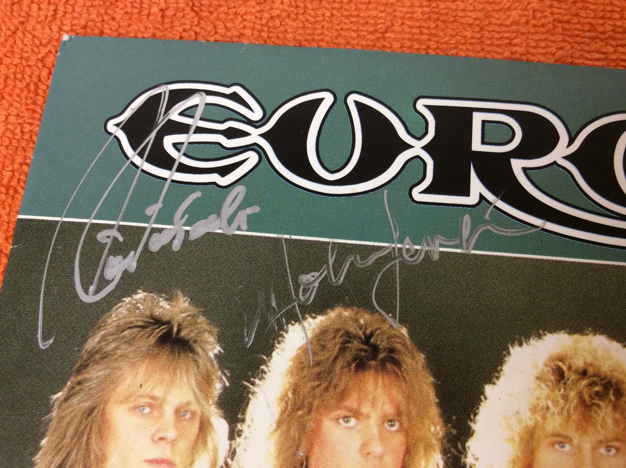 Omslagsbild för skivan EUROPE the final countdown 7” signerad av 4 av 5 