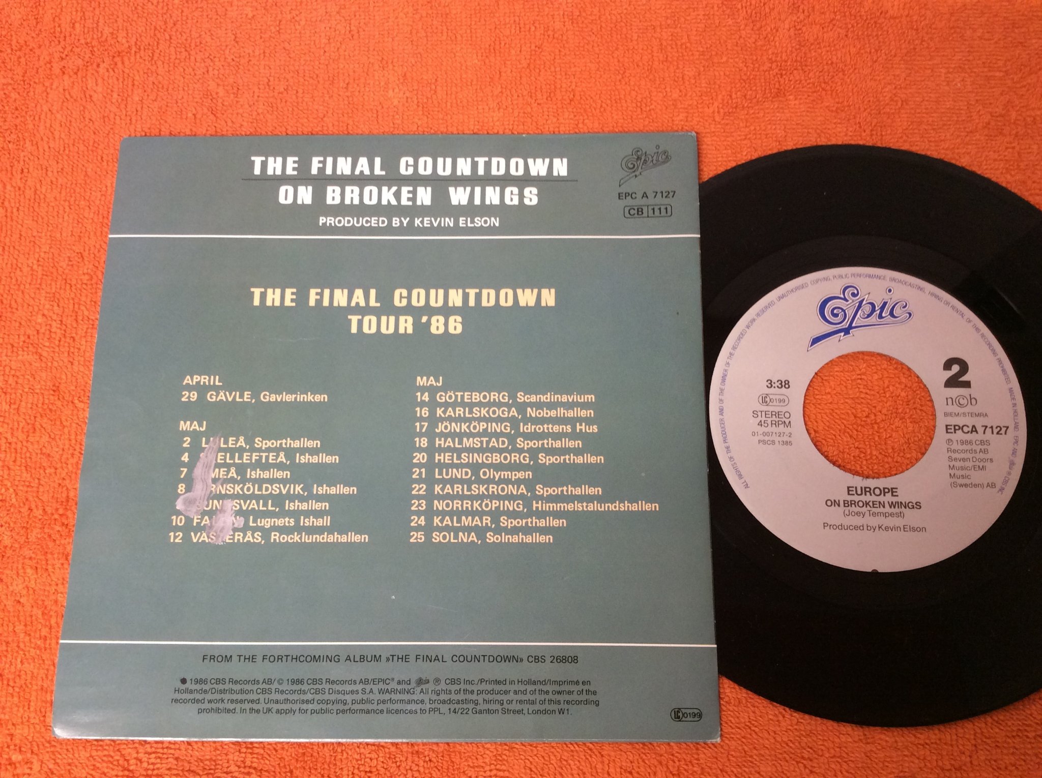 Omslagsbild för skivan EUROPE the final countdown 7” signerad av 4 av 5 