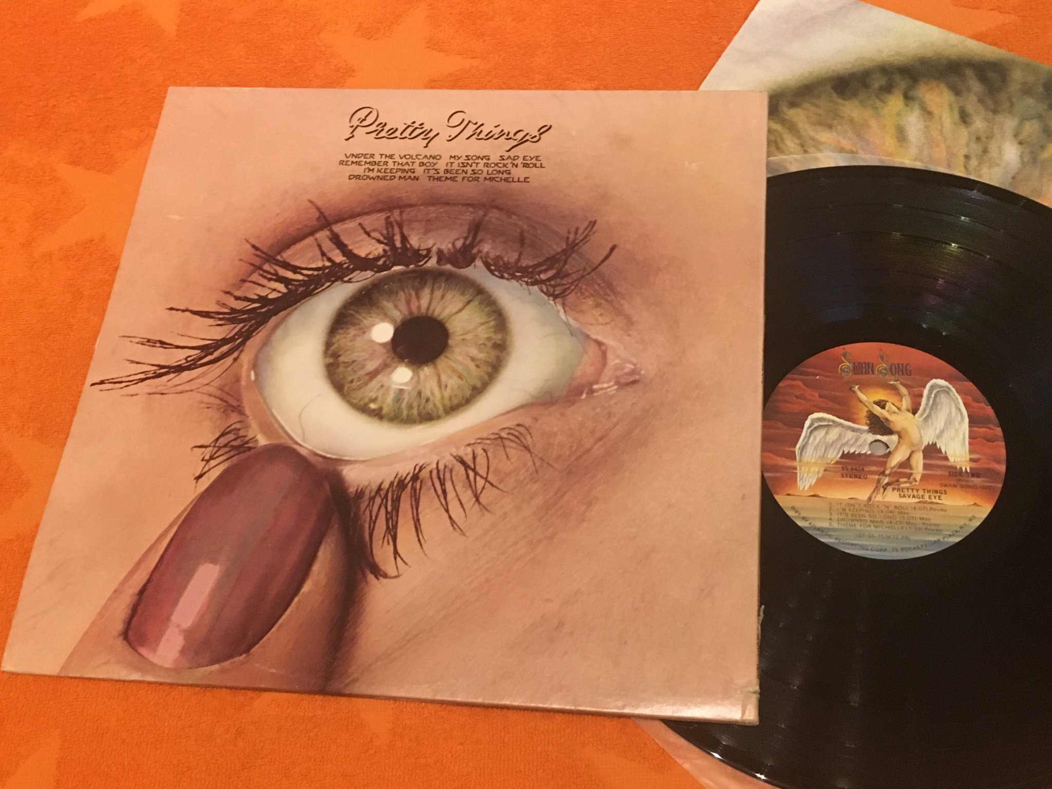 Omslagsbild för skivan PRETTY THINGS savage eye LP -75 US SWAN SONG SS 8414