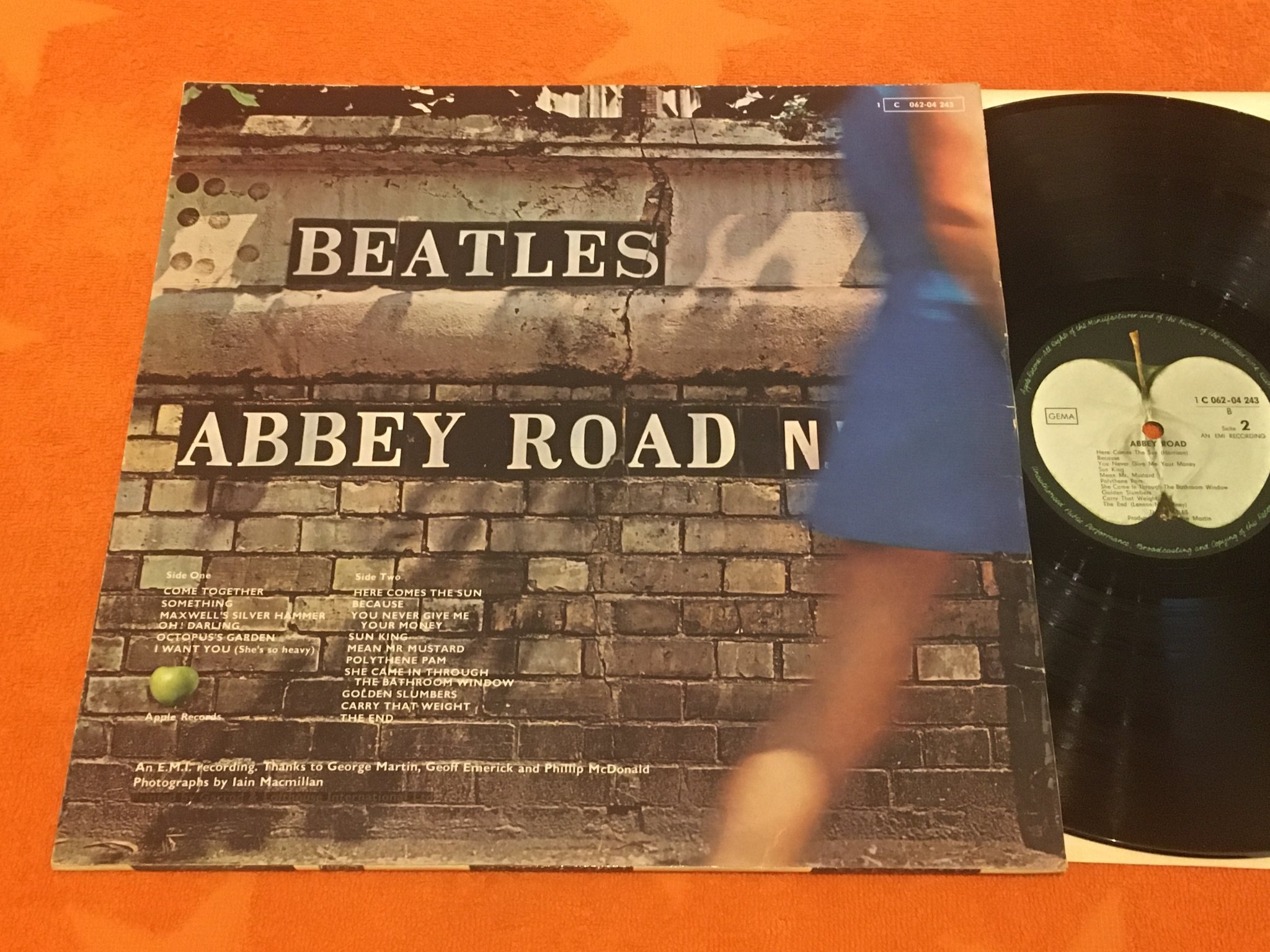 Omslagsbild för skivan THE BEATLES abbey road LP -69 Ger APPLE 1C 062-04243