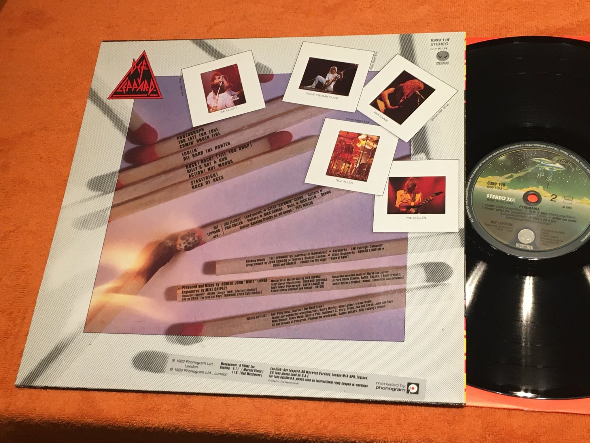 Omslagsbild för skivan DEF LEPPARD pyromania LP -83 VERTIGO 6359119 