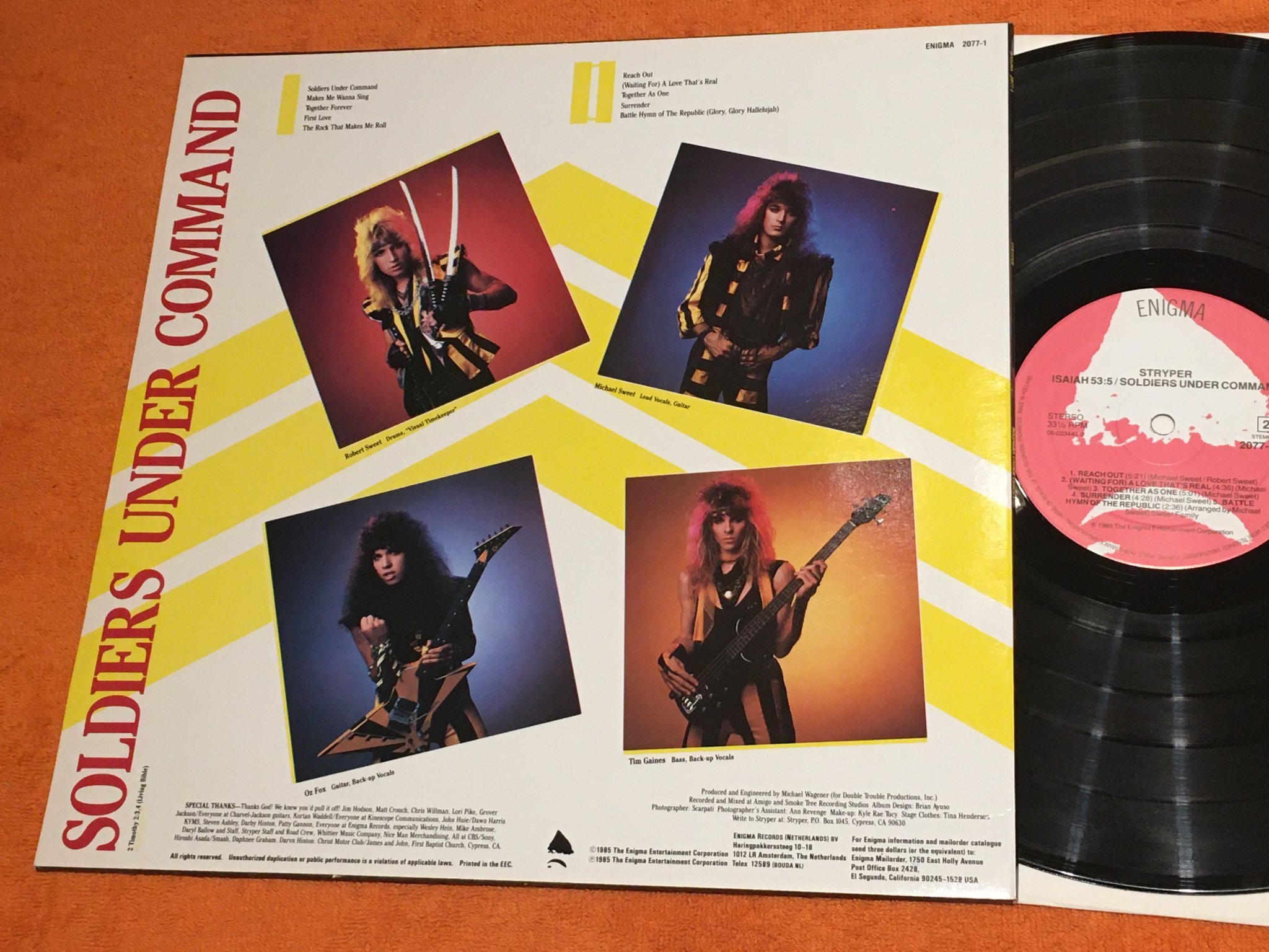 Omslagsbild för skivan STRYPER isaiah 53:5 LP -85 ENIGMA 2077-1