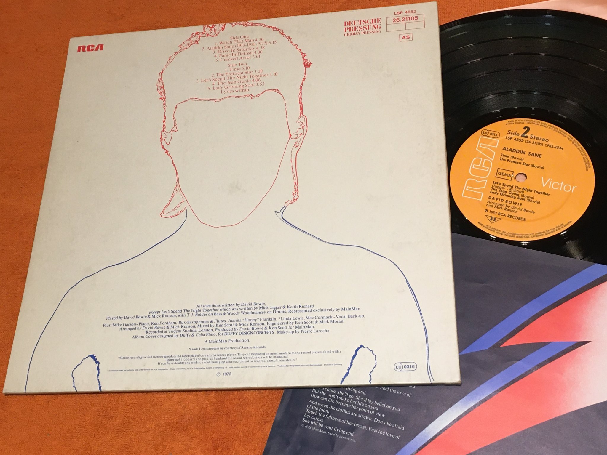 Omslagsbild för skivan DAVID BOWIE aladdin sane LP -73 Ger RCA LSP 4852