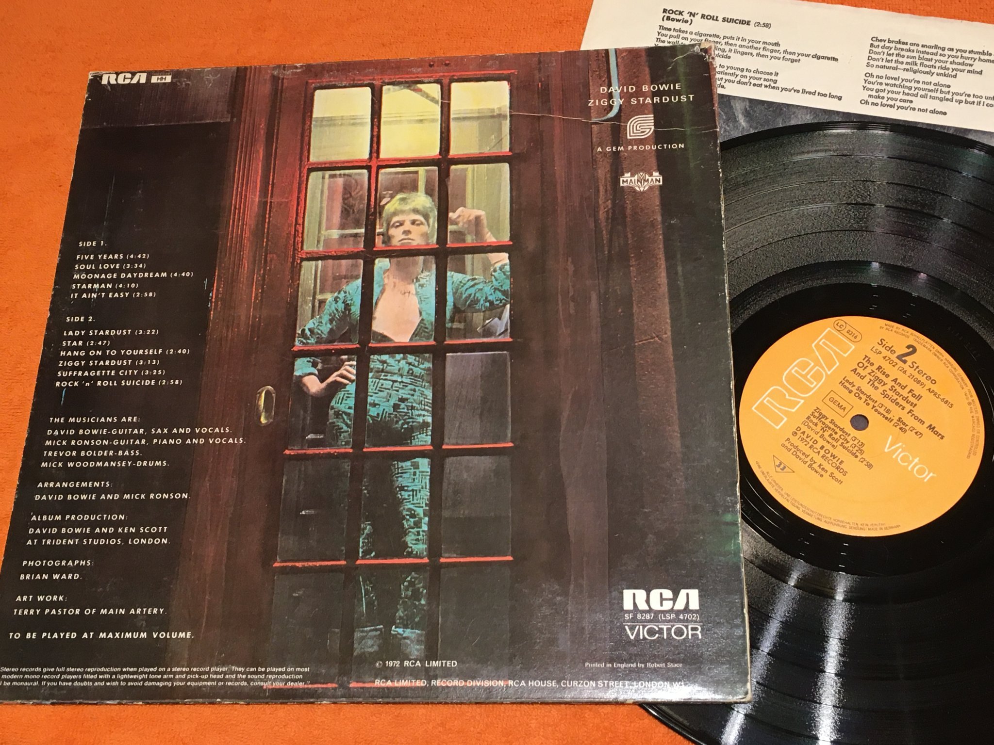 Omslagsbild för skivan DAVID BOWIE the rise and fall LP -72 RCA LSP 4702