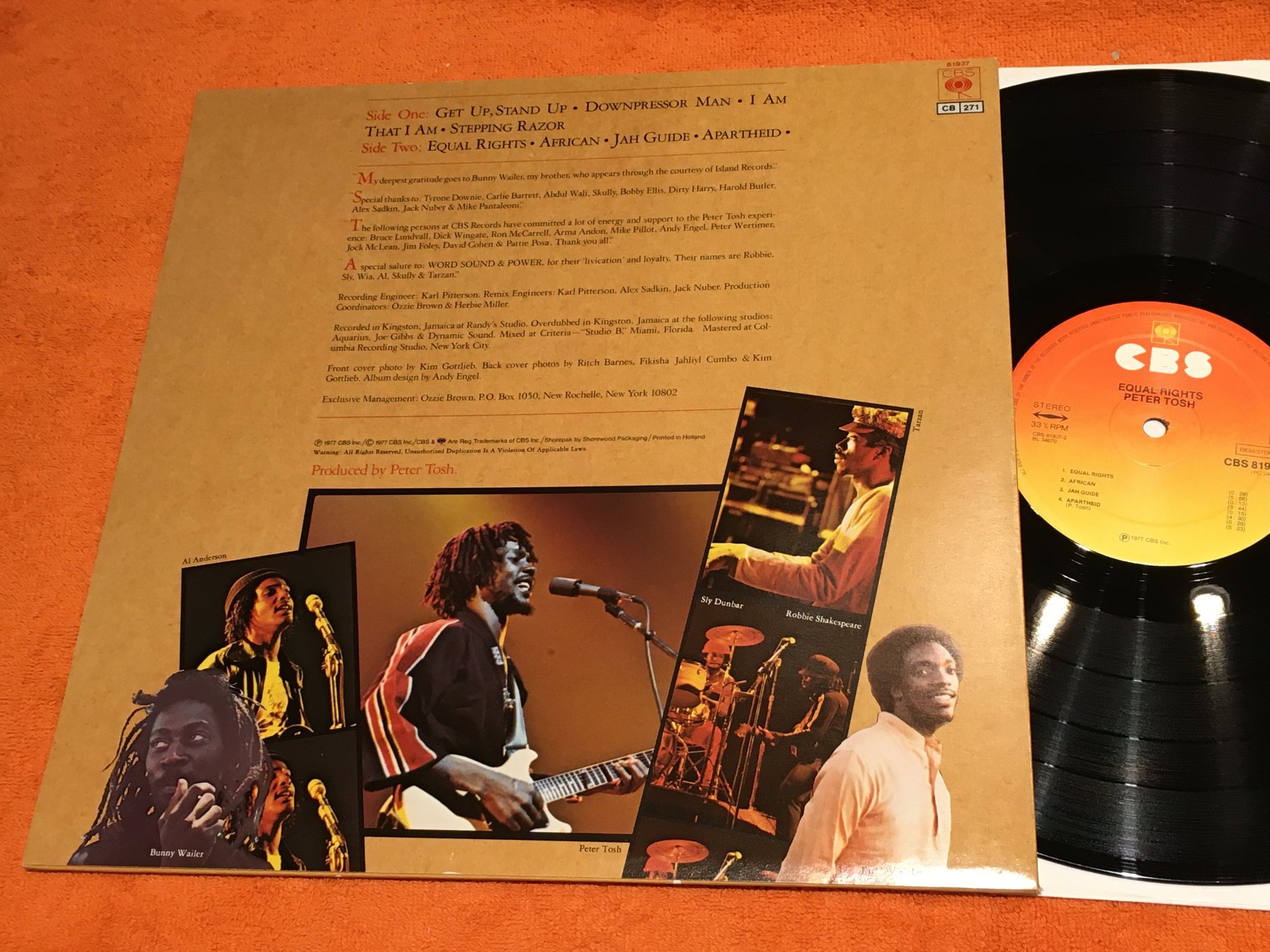 Omslagsbild för skivan PETER TOSH equal rights LP -77 CBS 81937