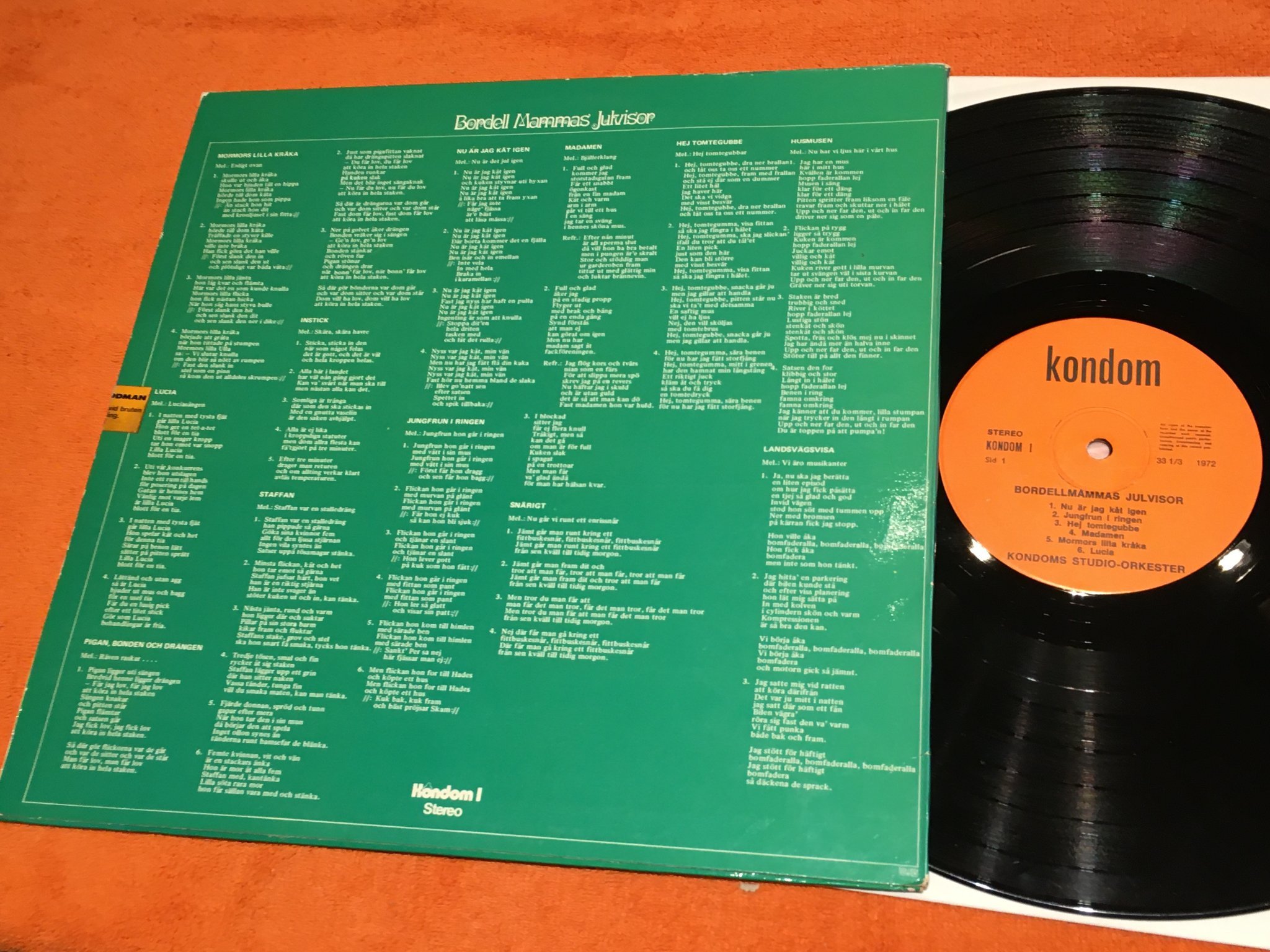 Omslagsbild för skivan BORDEL MAMMAS JULVISOR LP -72 KONDOM I ekivok