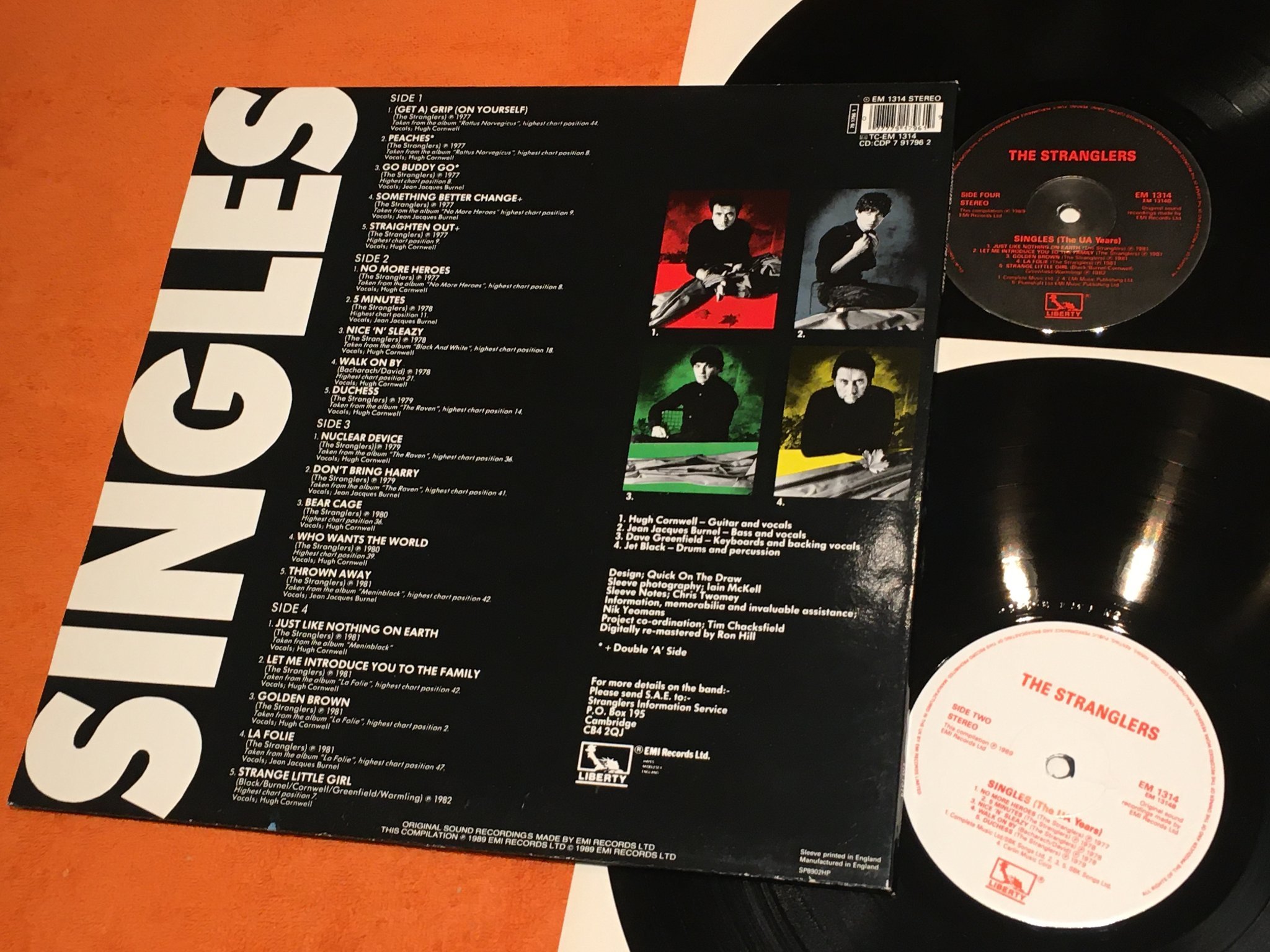 Omslagsbild för skivan THE STRANGLERS Singles (The UA Years) 2XLP UK LIBERTY EM 1314