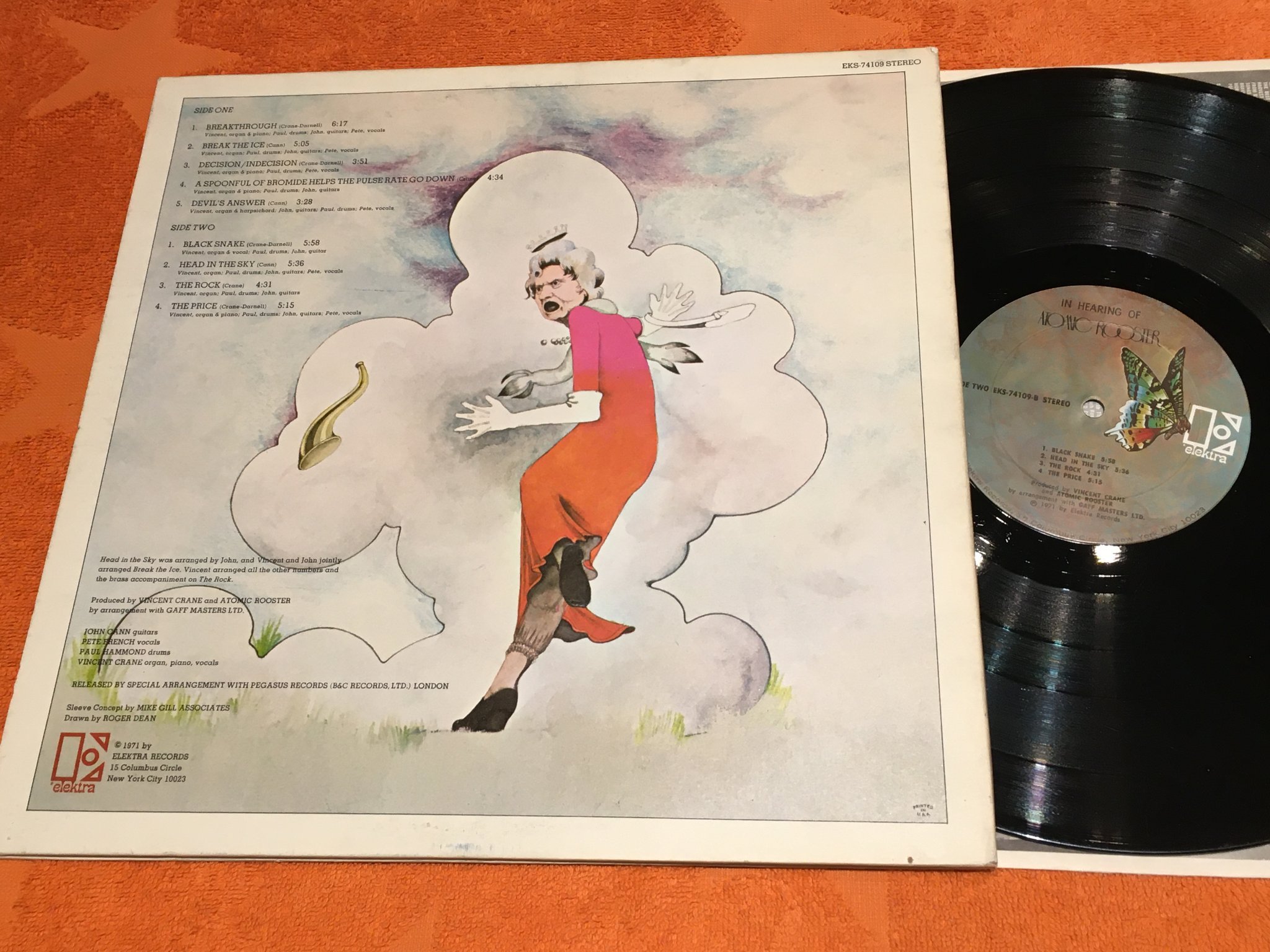 Omslagsbild för skivan ATOMIC ROOSTER in hearing of LP -71 US ELEKTRA EKS-74109