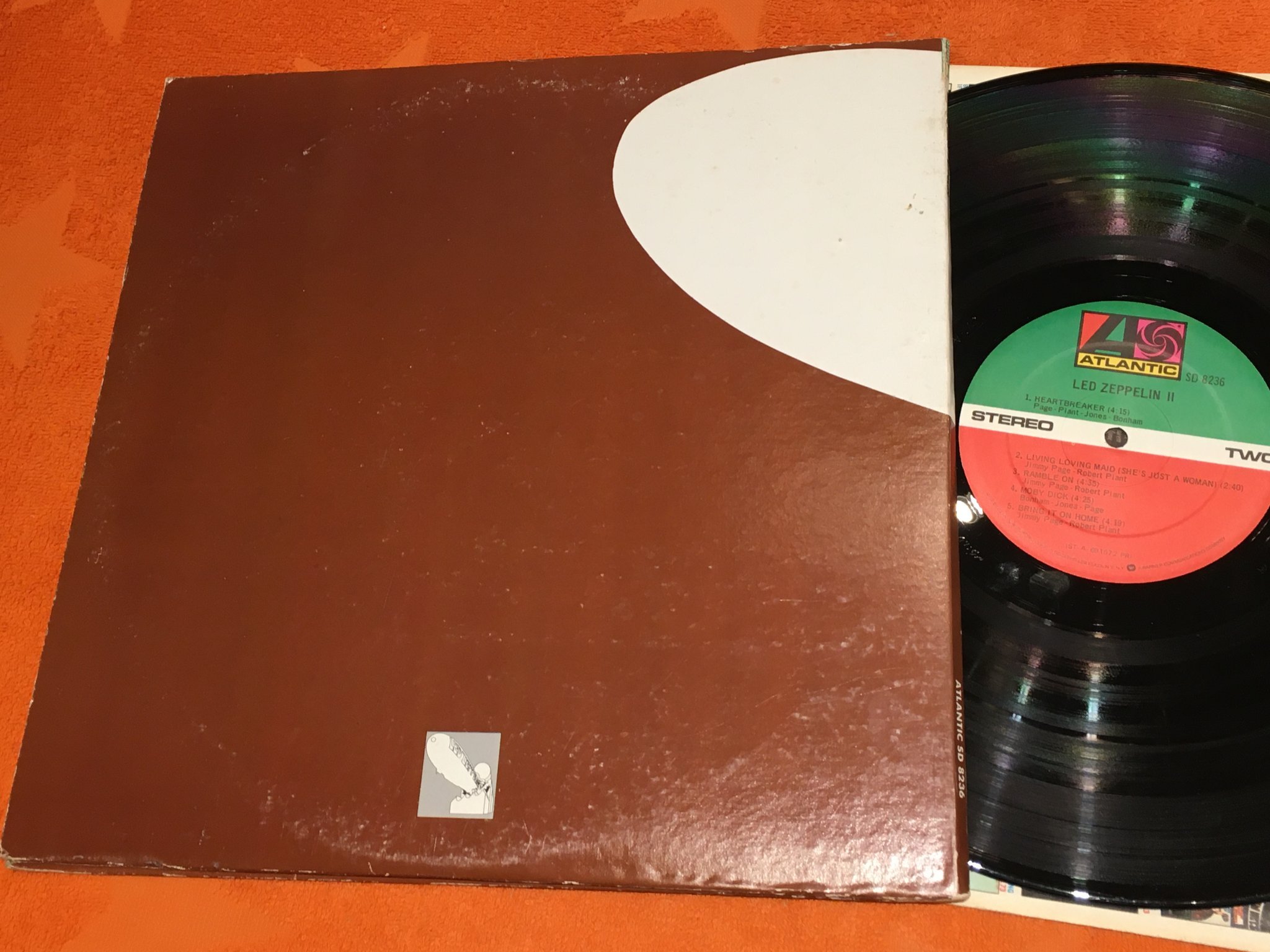 Omslagsbild för skivan LED ZEPPELIN II LP US ATLANTIC SD 8236