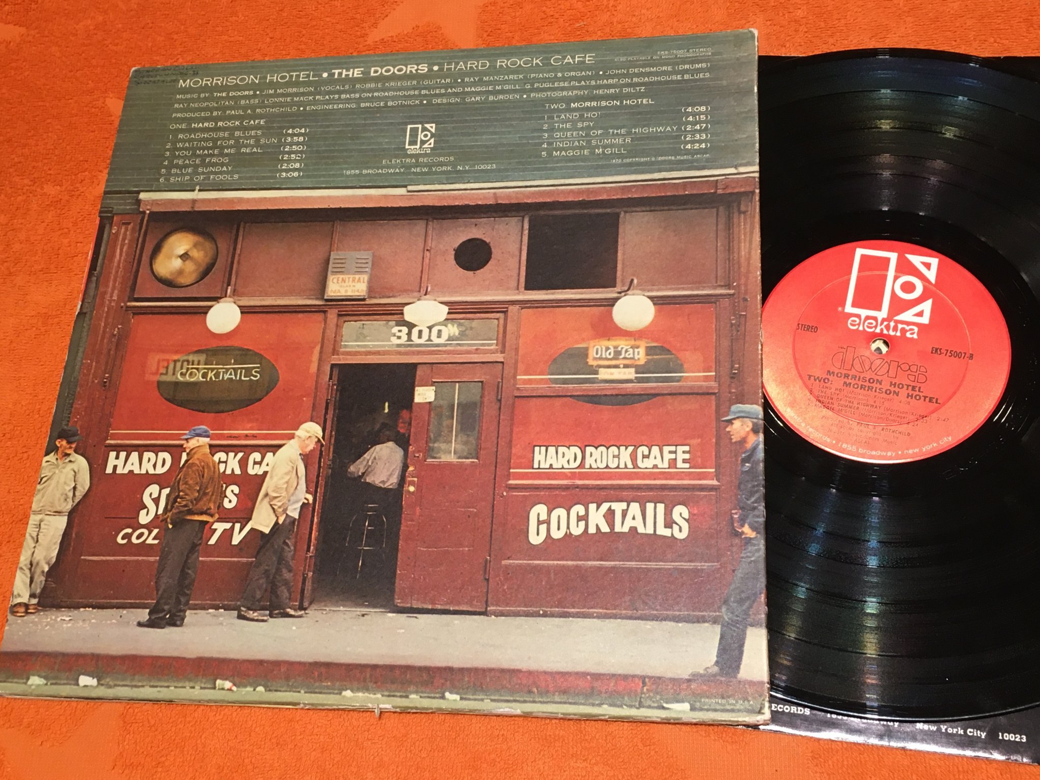 Omslagsbild för skivan THE DOORS Morrison hotel LP -70 US ELEKTRA EKS-75007