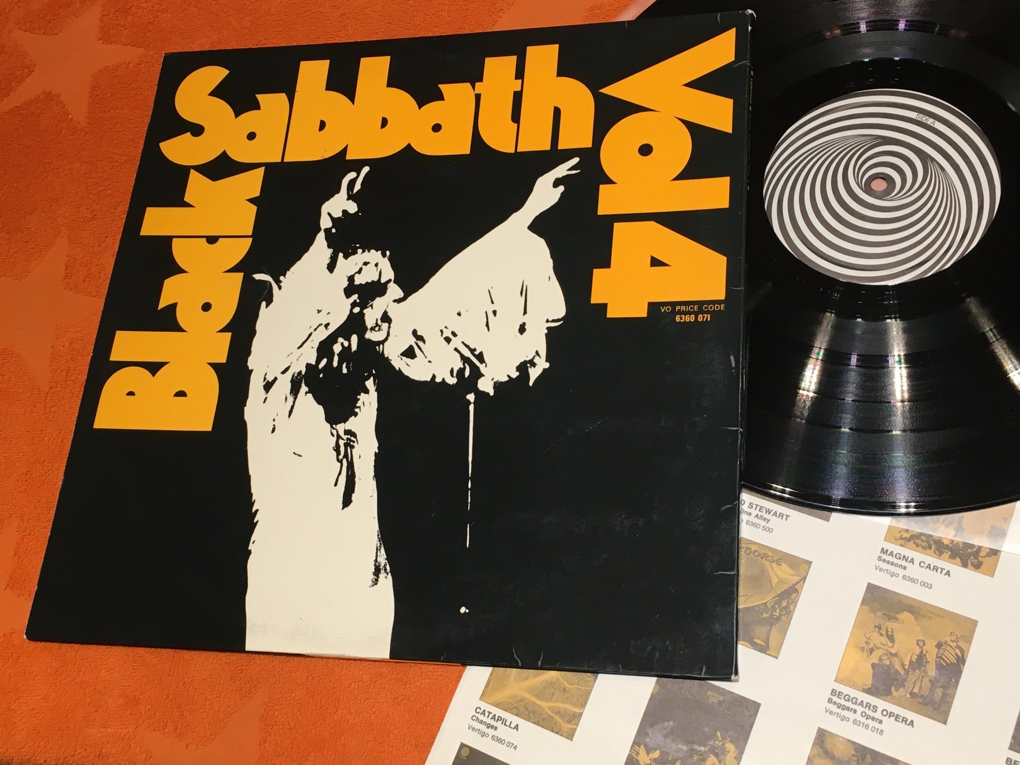 Omslagsbild för skivan BLACK SABBATH vol 4 LP -72 NCB VERTIGO 6360071  