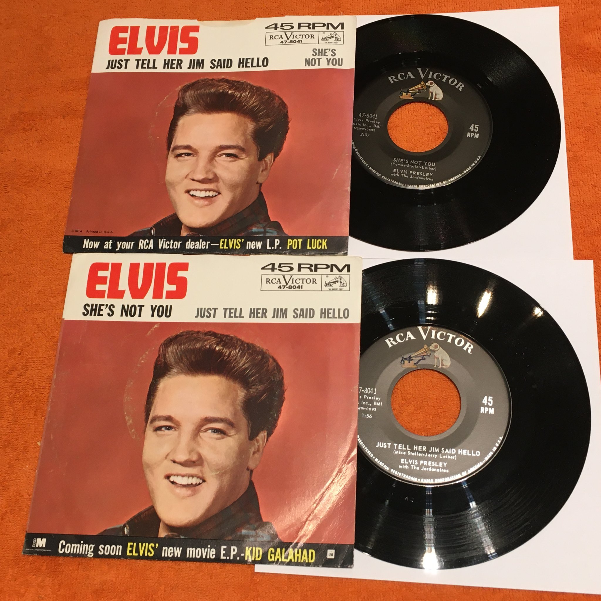 Omslagsbild för skivan 2 st ELVIS PRESLEY singlar i VG++ skick US pressar SE BILDER