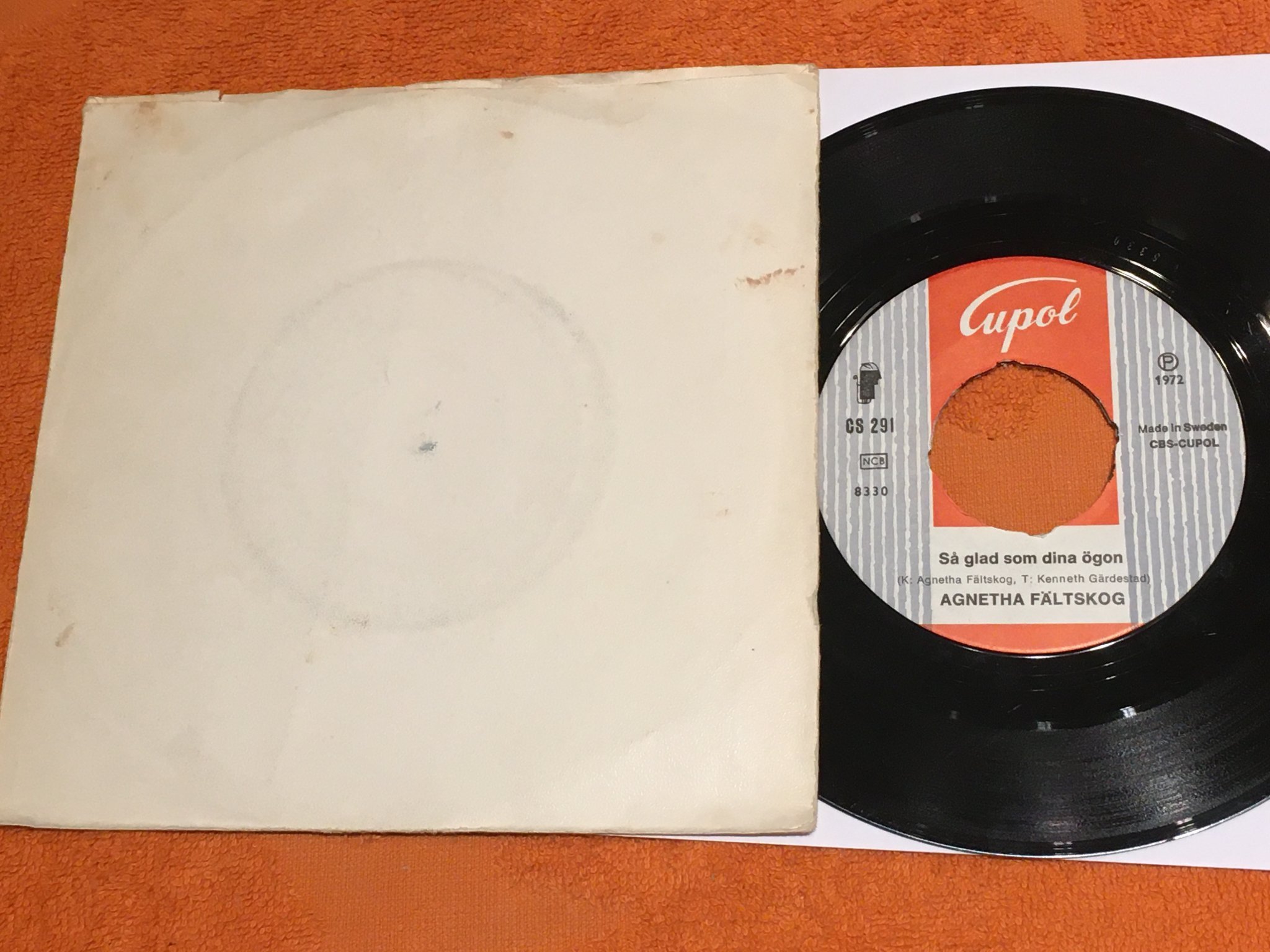 Omslagsbild för skivan AGNETHA FÄLTSKOG tio mil kvar till korpilombolo 7” Swe CUPOL CS 291