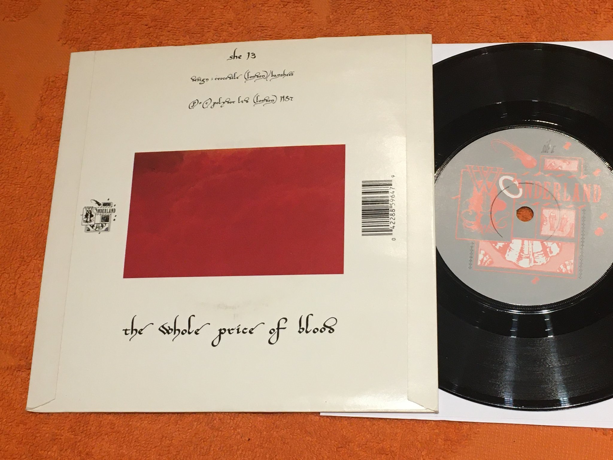 Omslagsbild för skivan SIOUXSIE AND THE BANSHEES song from the edge 7” -87 POLYDOR she 13