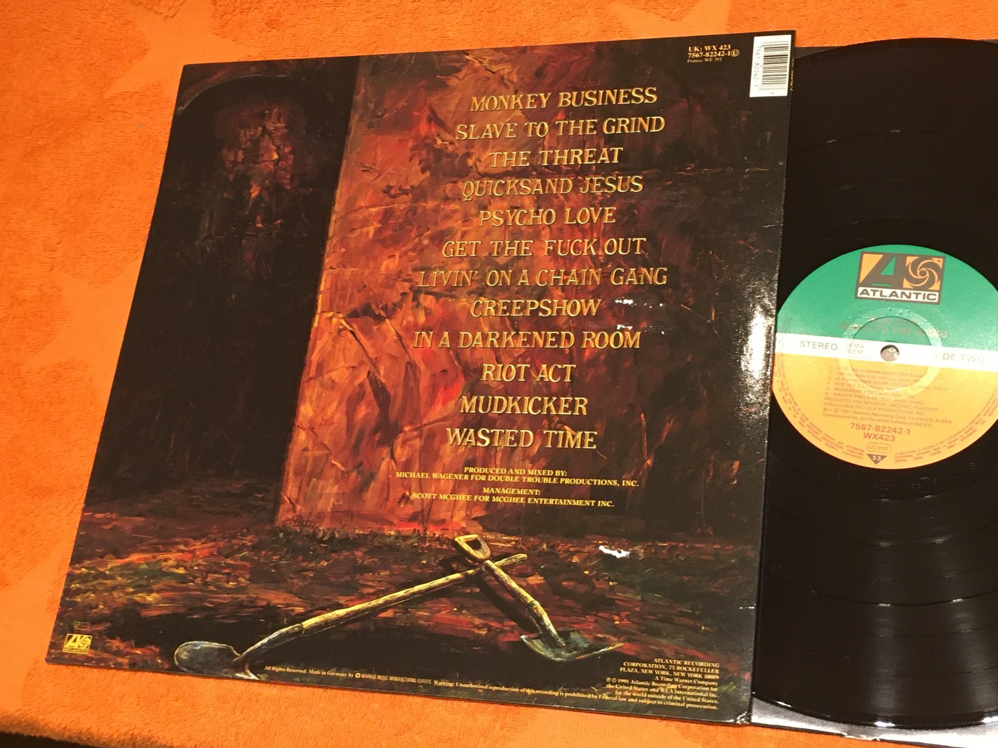 Omslagsbild för skivan SKID ROW slave to the grind LP -91 ATLENTIC 7567822421