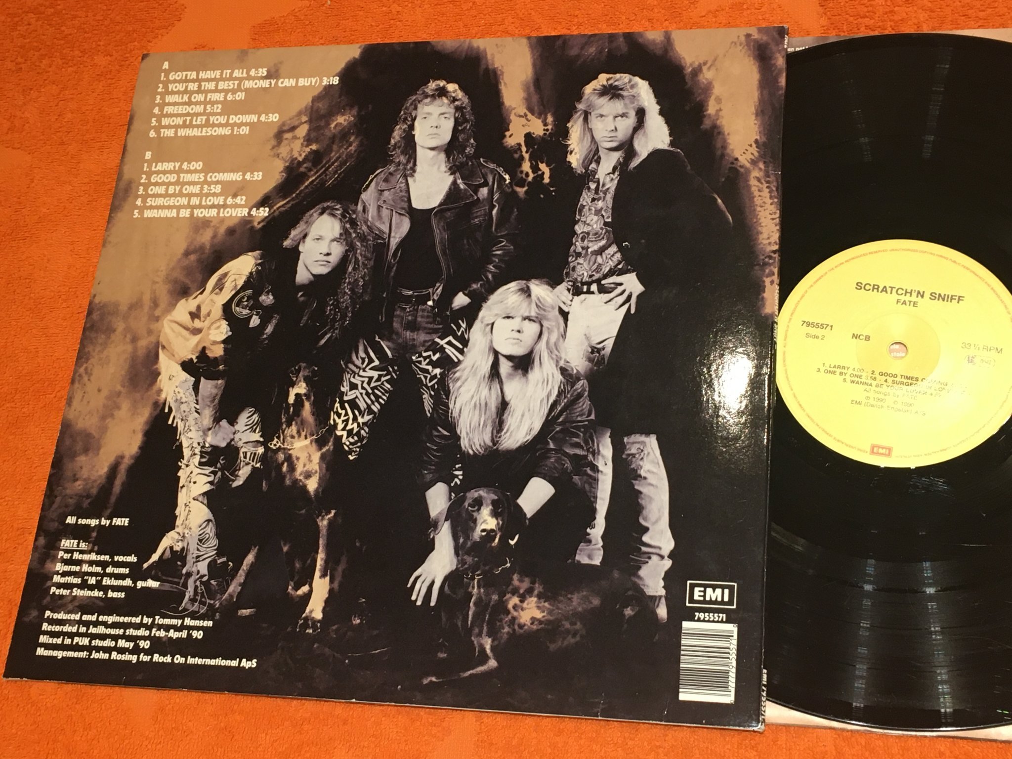 Omslagsbild för skivan FATE Scratch'n Sniff LP -90 Den EMI 7955571