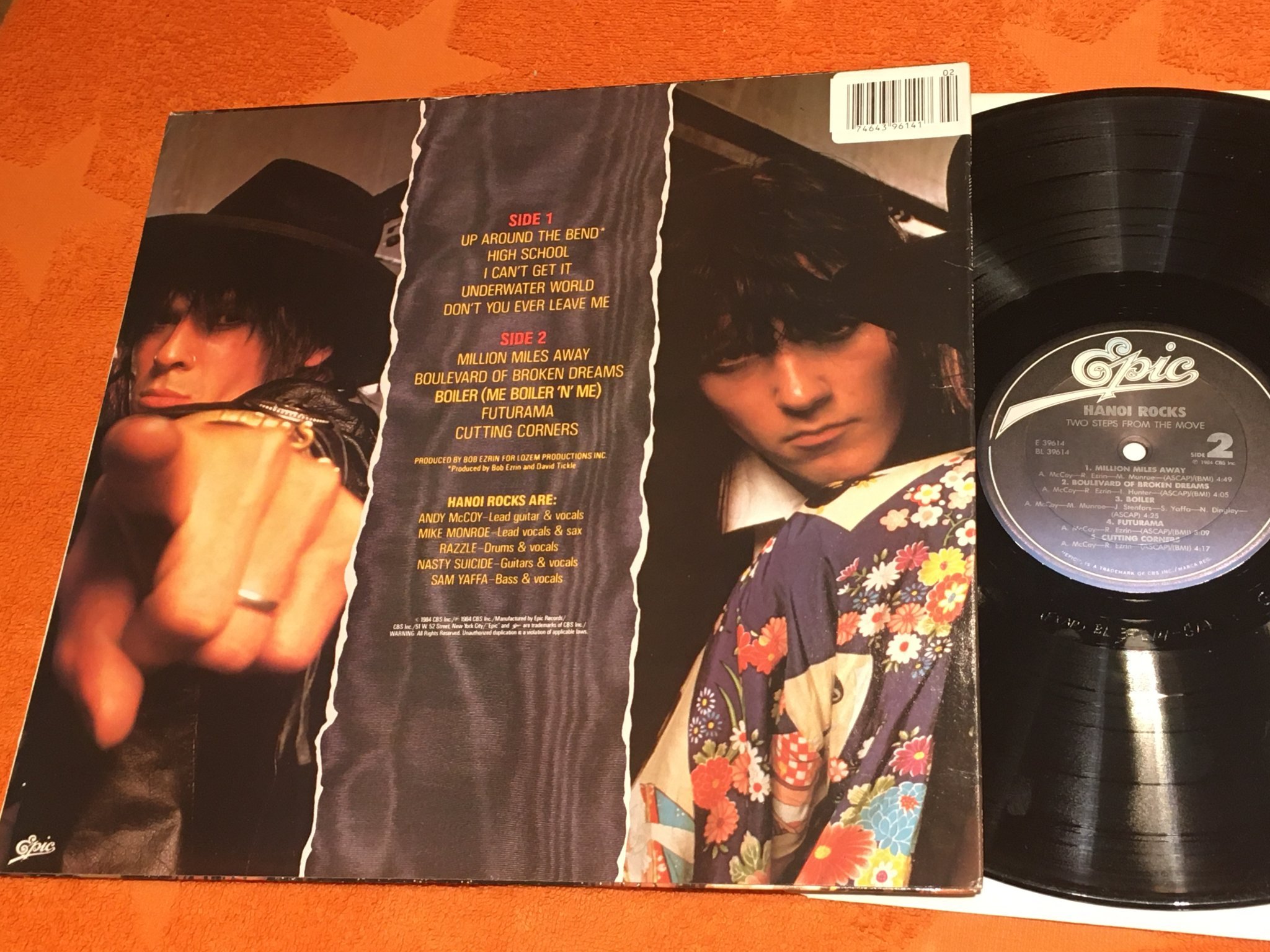 Omslagsbild för skivan HANOI ROCKS two steps from the move LP -84 EPIC E 39614