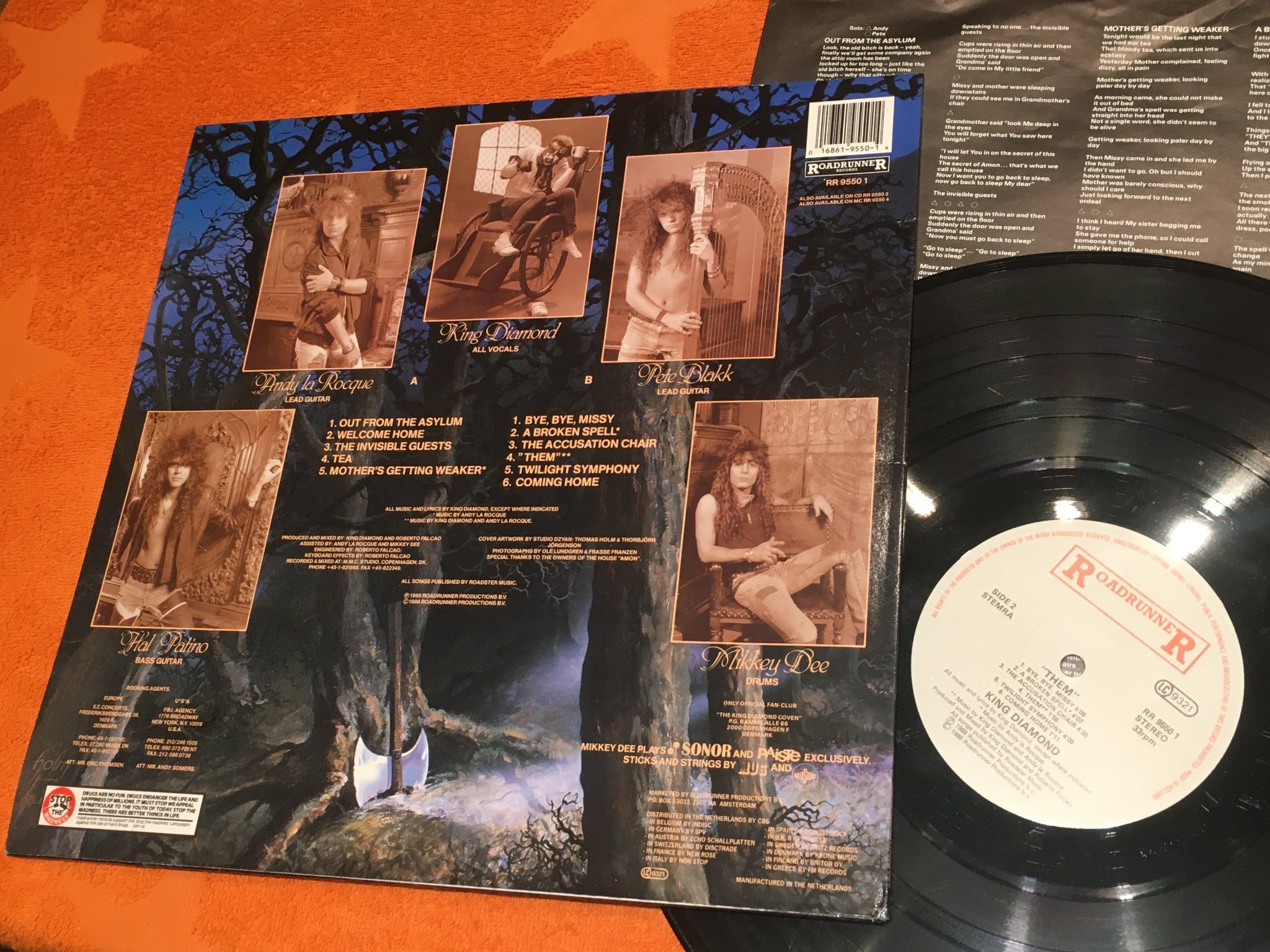 Omslagsbild för skivan KING DIAMOND them LP -88 ROADRUNNER RR 9550