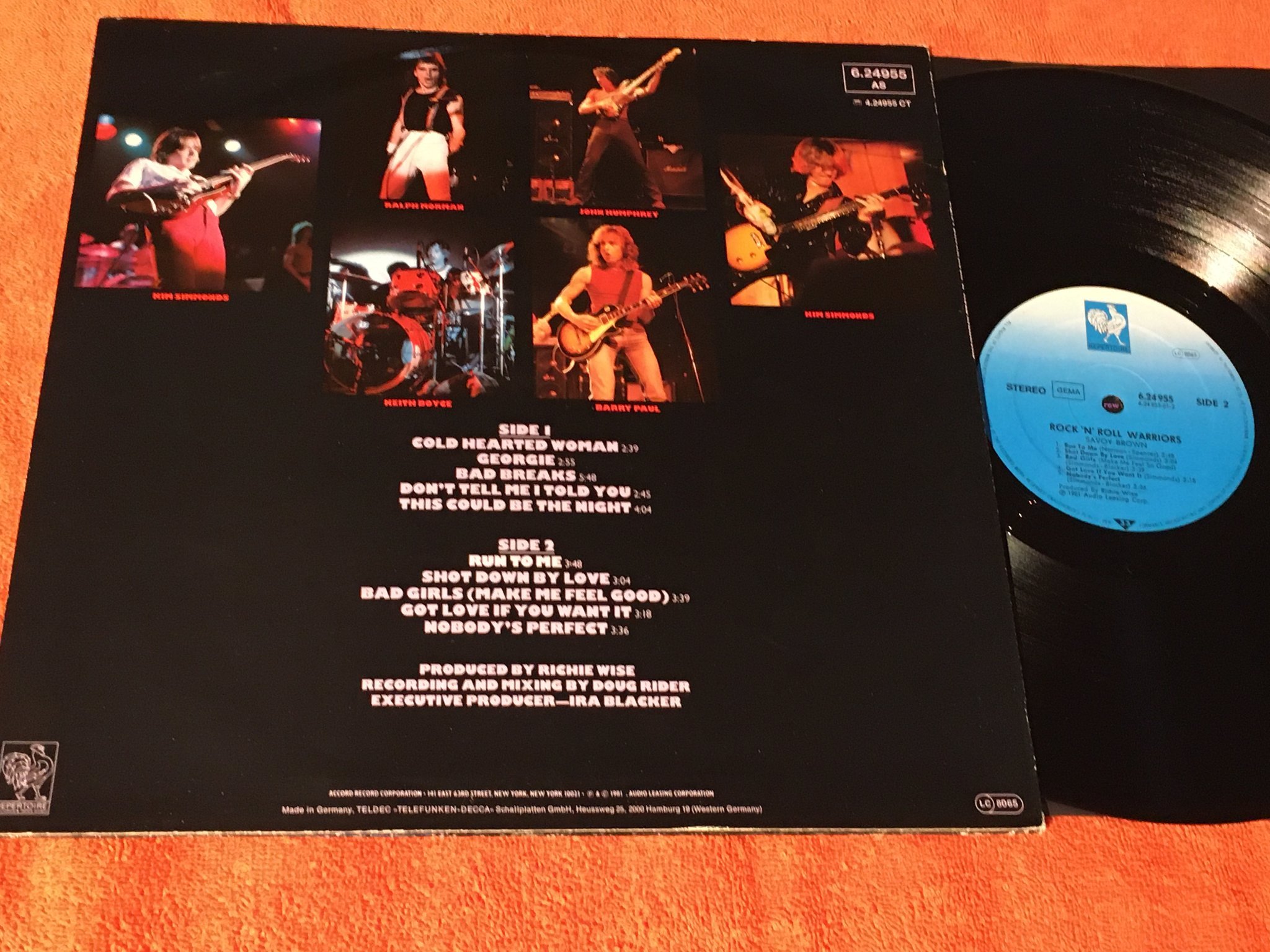 Omslagsbild för skivan SAVOY BROWN rock n’ roll warriors LP -81 REPERTOIR 624955