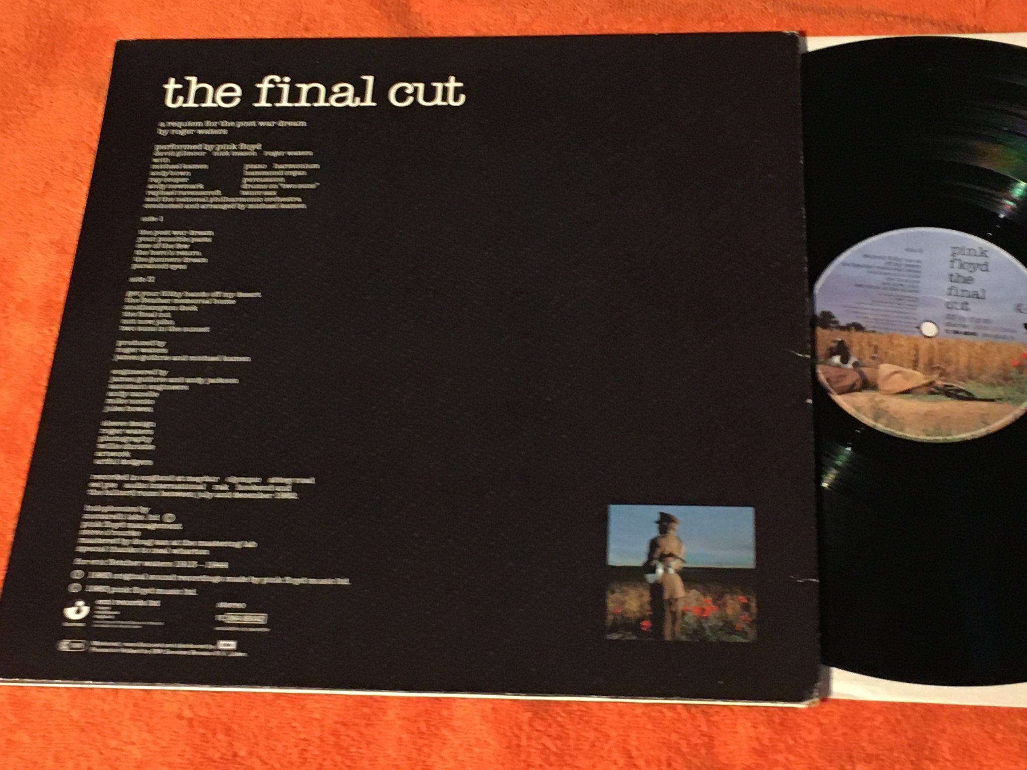 Omslagsbild för skivan PINK FLOYD the final cut LP HARVEST 1C 064-65042
