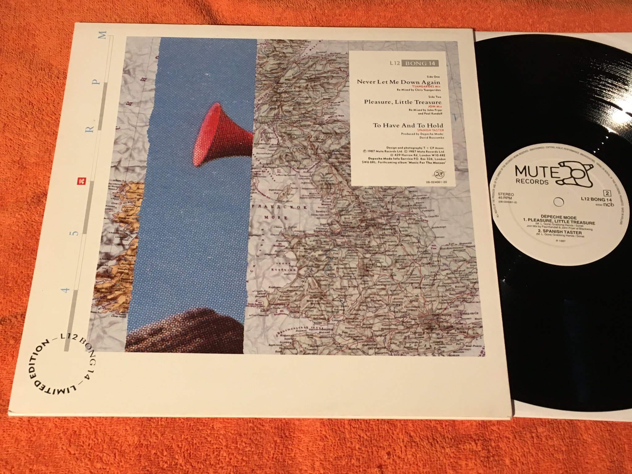 Omslagsbild för skivan DEPECHE MODE never let me down again (tjangarides mix) 12”single -87 MUTE  L12BO