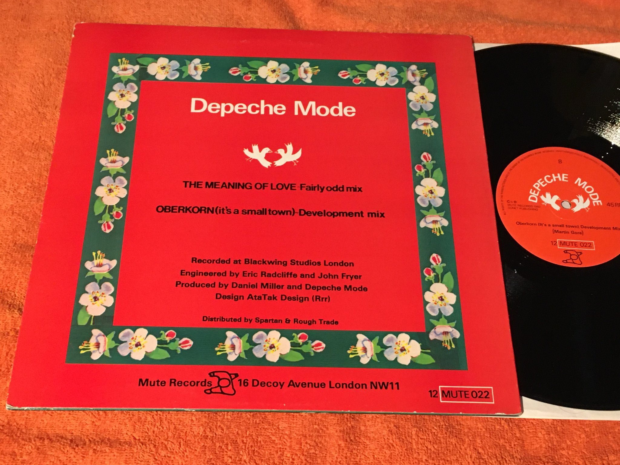 Omslagsbild för skivan DEPECHE MODE the meaning of love, fairly odd mix 12”single -87 UK 12 MUTE 022