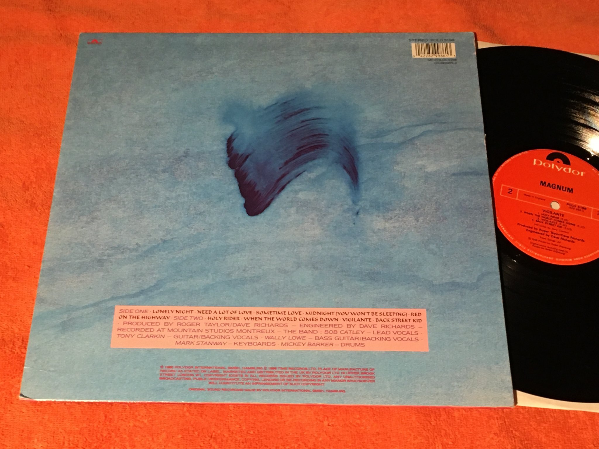 Omslagsbild för skivan MAGNUM vigilante LP -86 UK POLYDOR POLD 5198