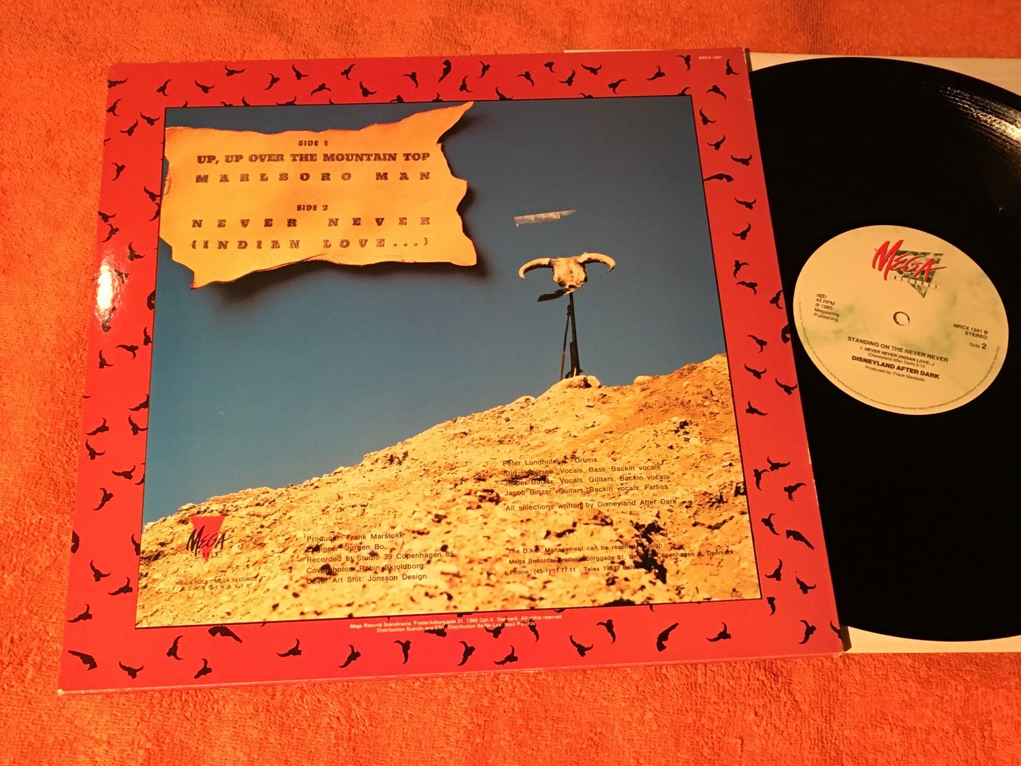 Omslagsbild för skivan DISNEYLAND AFTER DARK standin’ on the never never 12”single -85 MEGA MRCX 1241