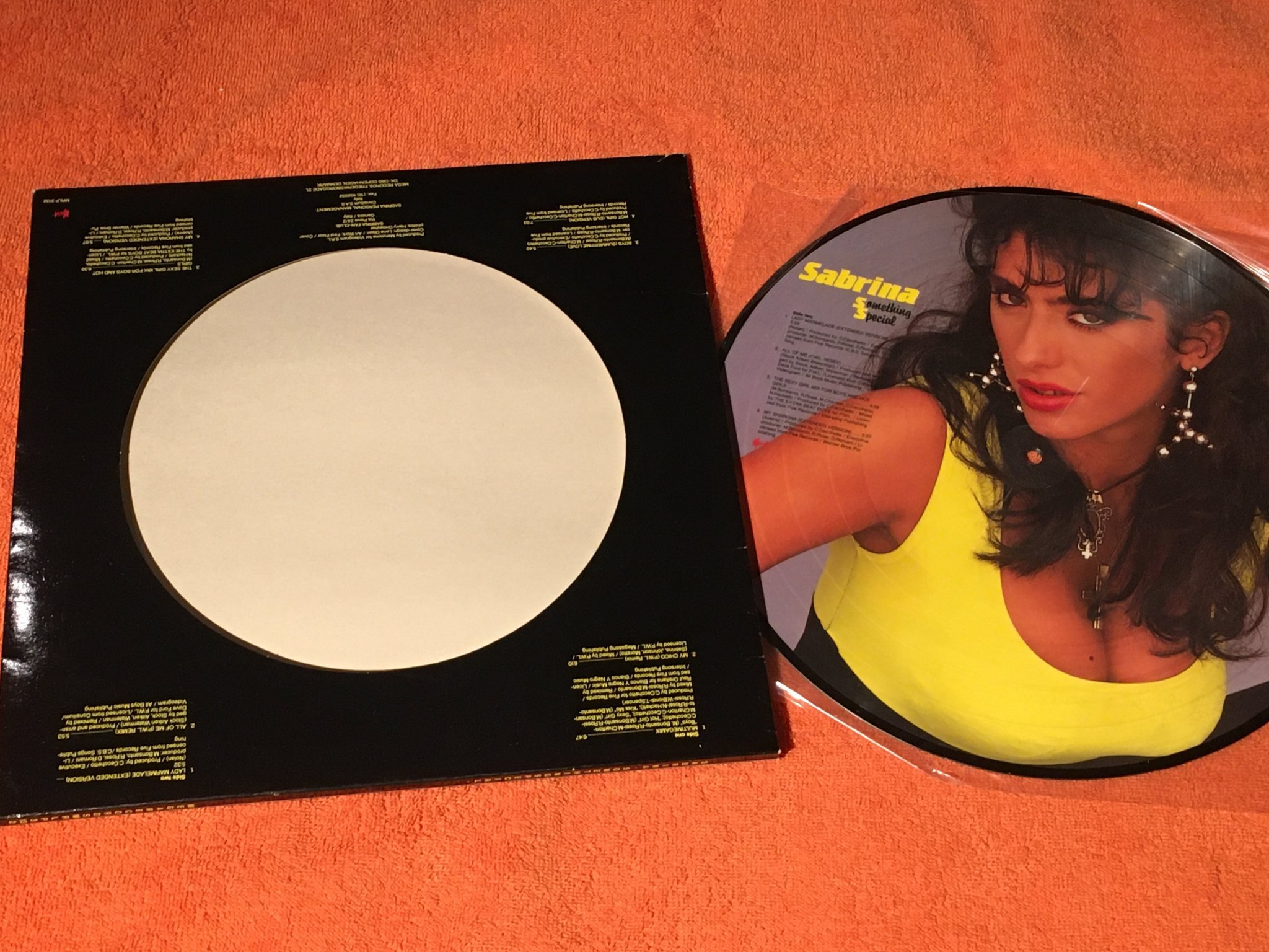 Omslagsbild för skivan SABRINA something special LP picture disc MEGA MRLP 3132