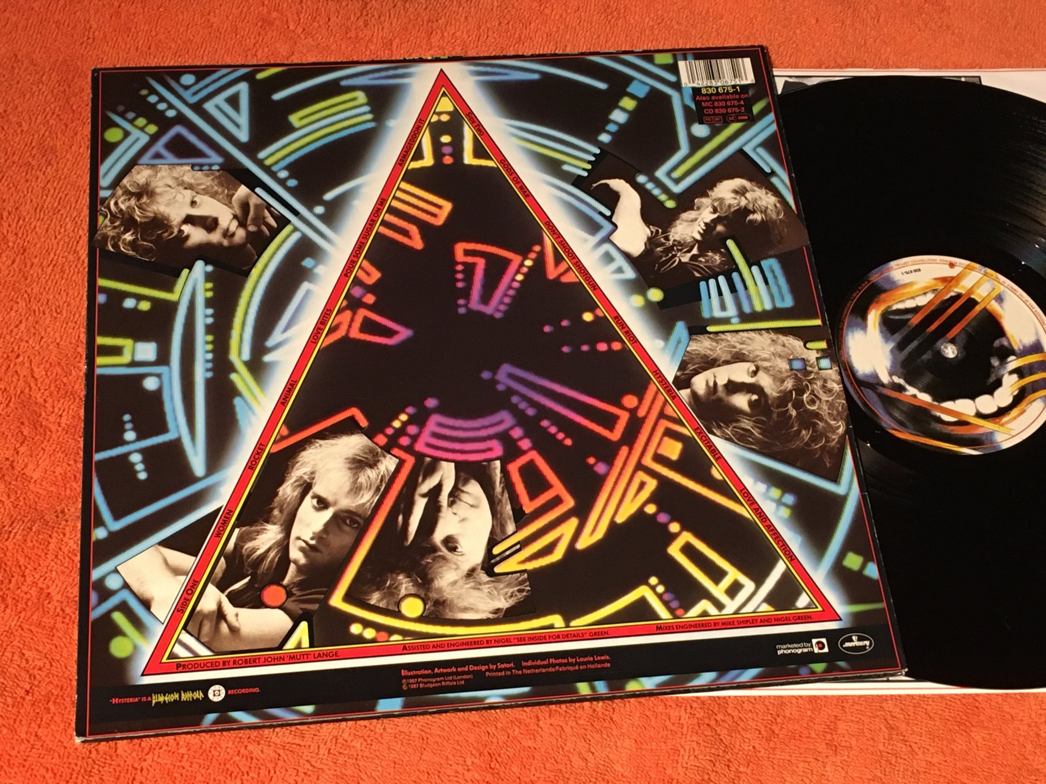 Omslagsbild för skivan DEF LEPPARD hysteria LP -87 MERCURY 830 675-1