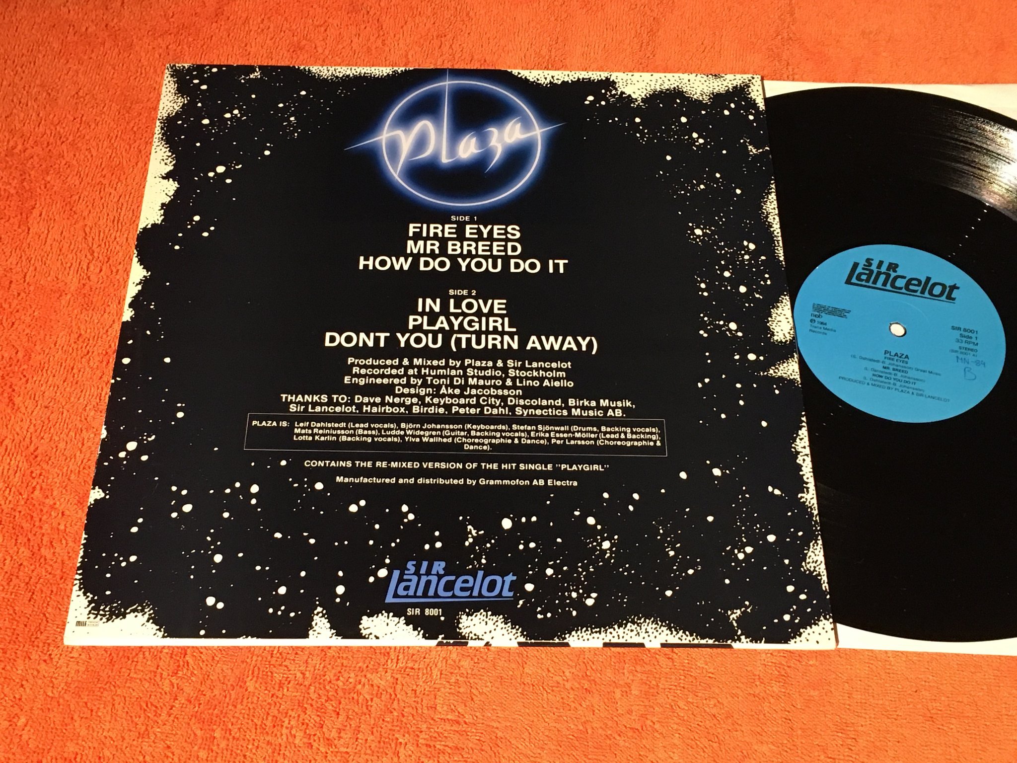 Omslagsbild för skivan PLAZA right on LP -84 Swe SIR LANCELOT SIR 8001 Swedish boogie & disco