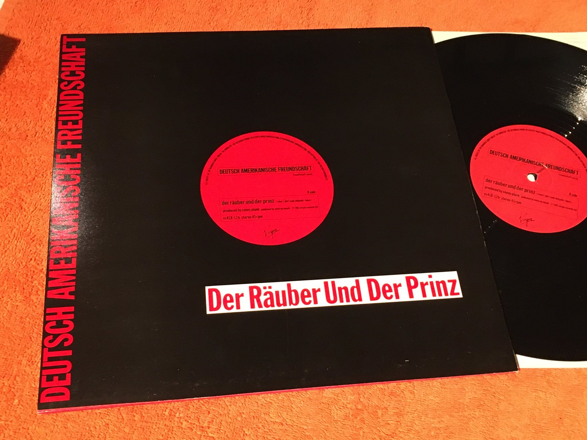 Omslagsbild för skivan DAF Der Mussolini (Remix '87) 12”single -87 virgin 608915