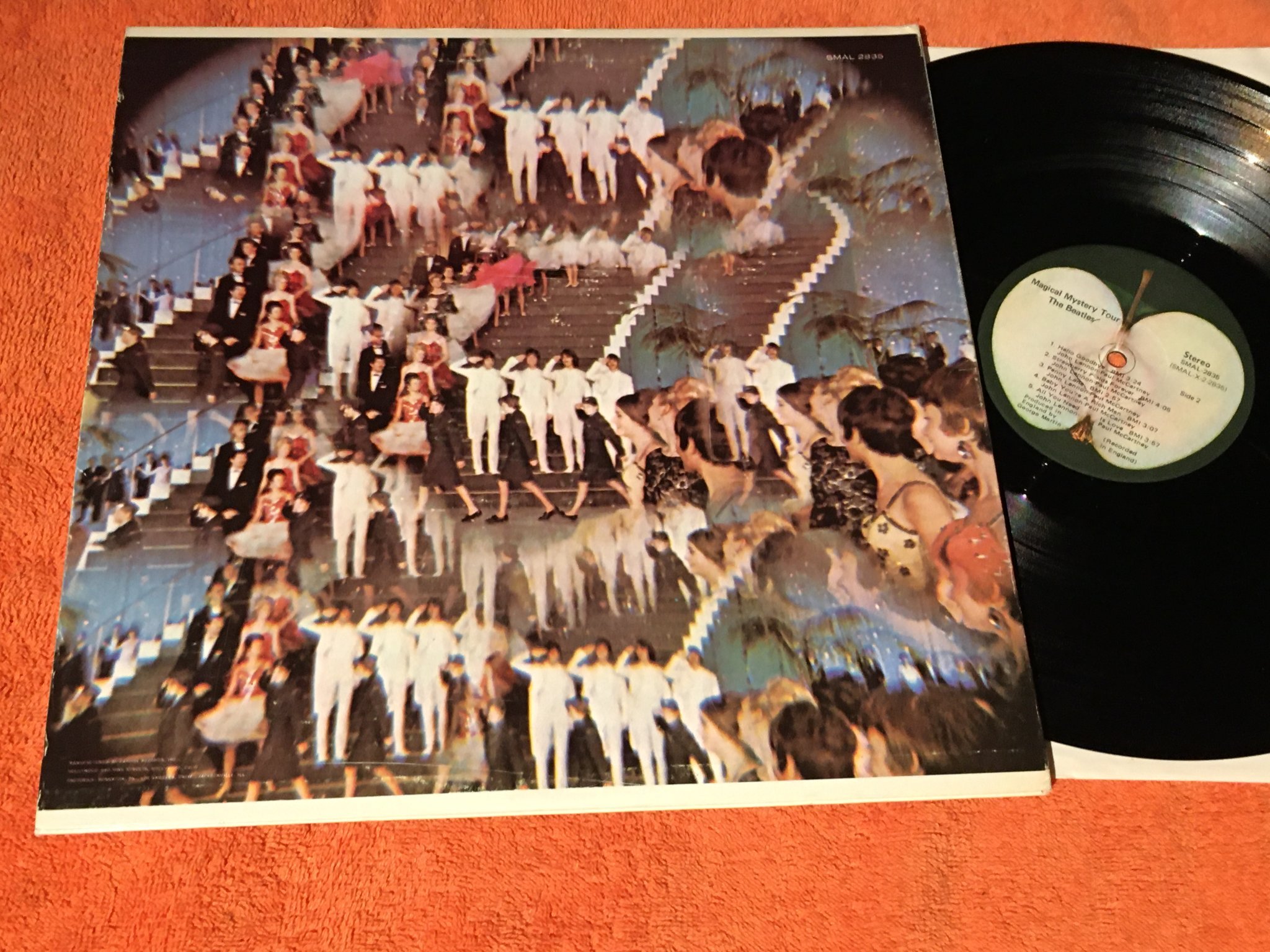 Omslagsbild för skivan THE BEATLES magical mystery tour LP APPLE SMAL 2835