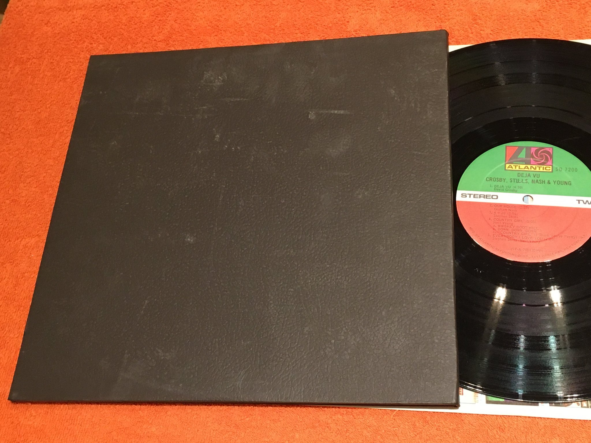 Omslagsbild för skivan CROSBY, STILLS, NASH & YOUNG deja vu LP US ATLANTIC SD 7200