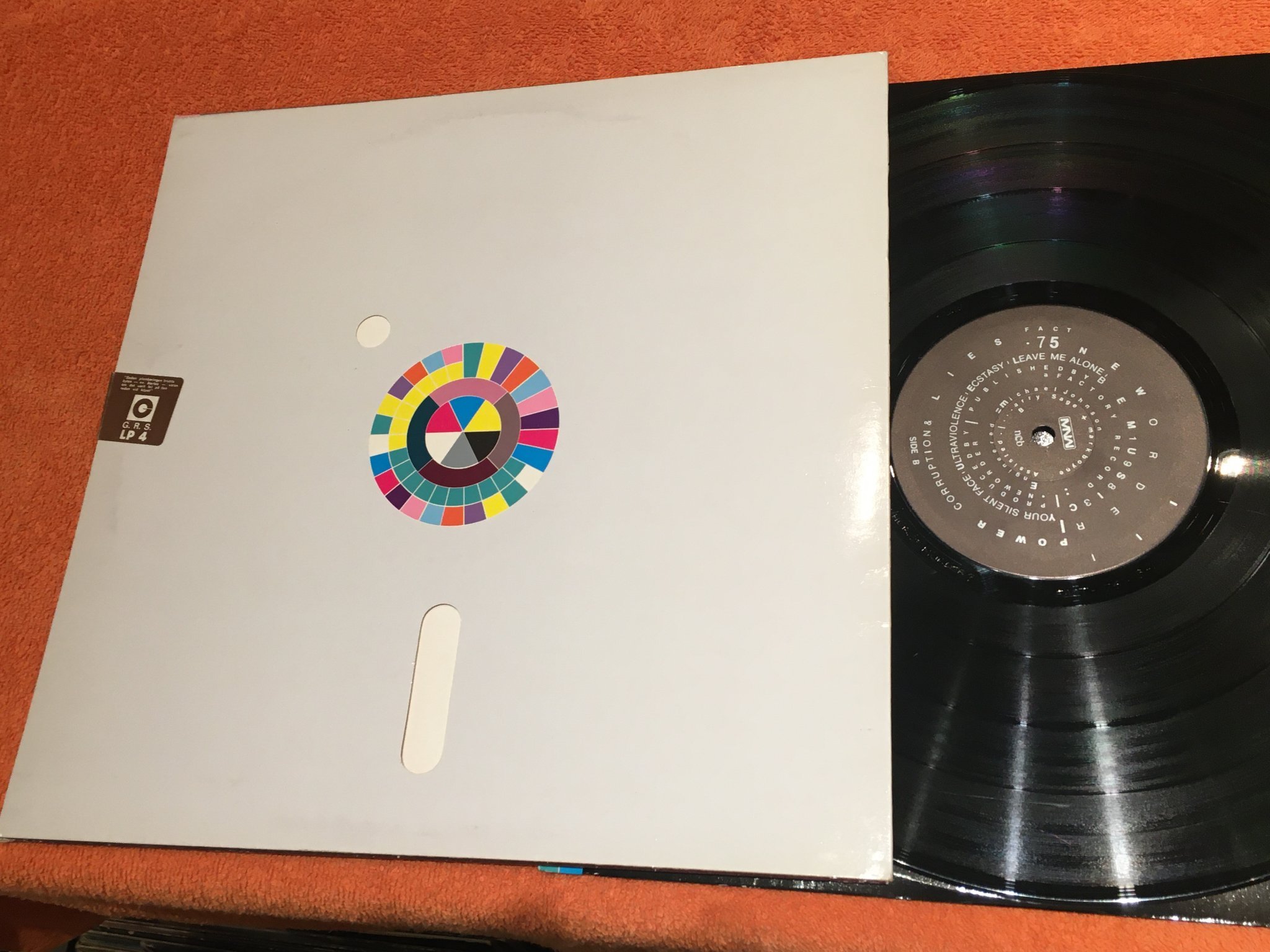 Omslagsbild för skivan NEW ORDER power corruption & lies LP -83 MNW/FACTORY FACT 75