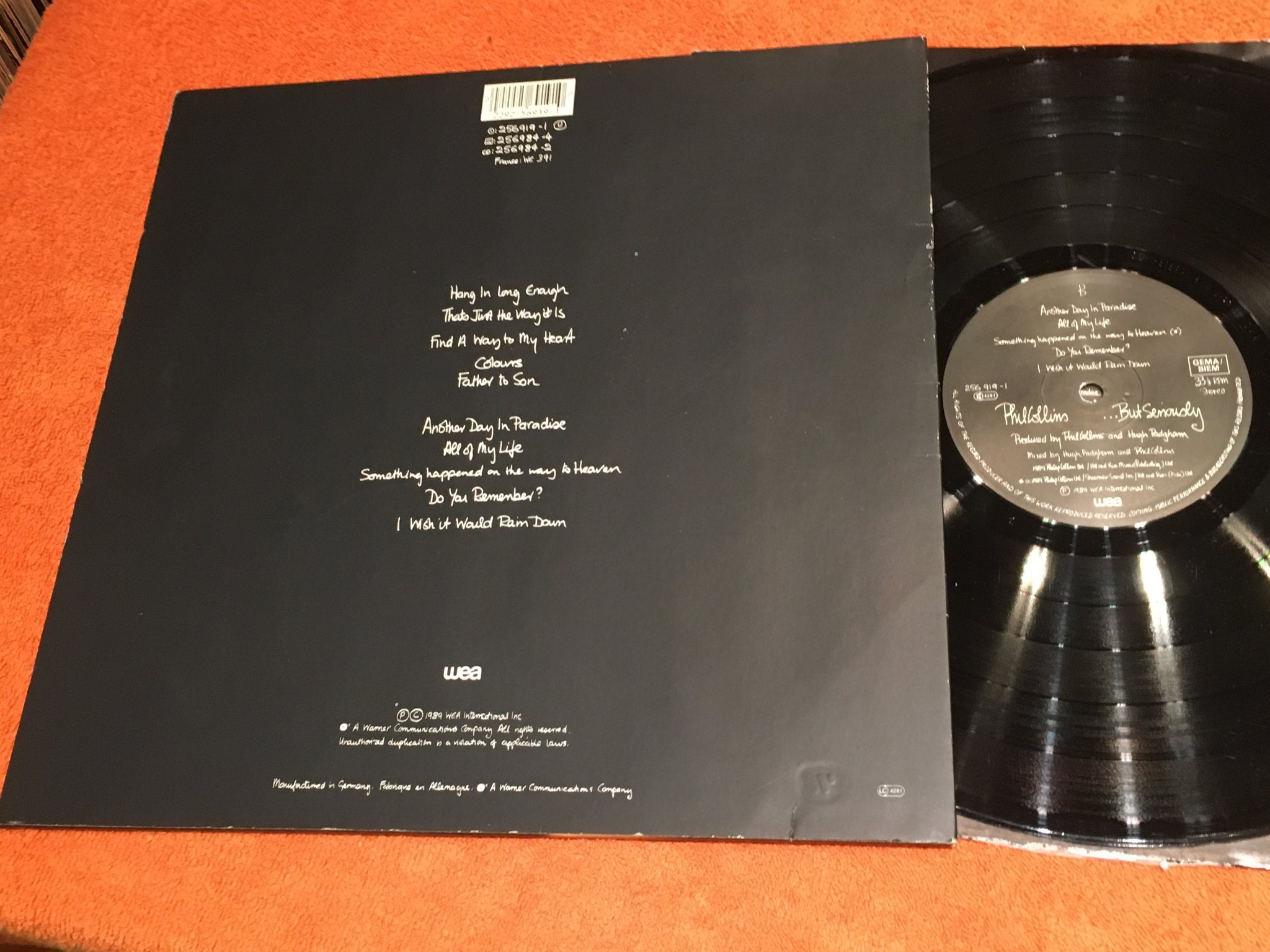 Omslagsbild för skivan PHIL COLLINS ...but seriously LP -89 Ger WEA 256919-1