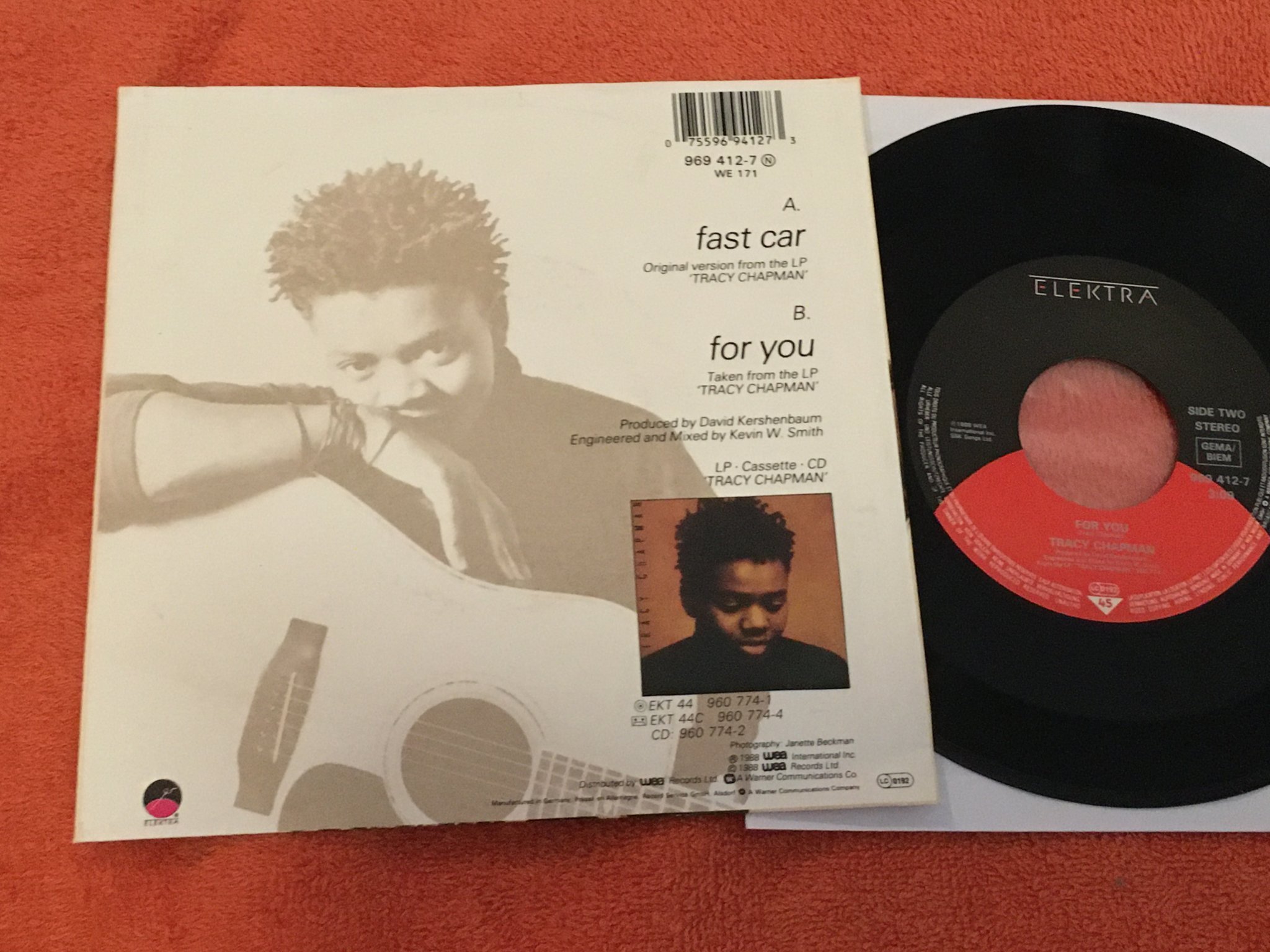 Omslagsbild för skivan TRACY CHAPMAN fast car 7"single Ger ELEKTRA 969412-7