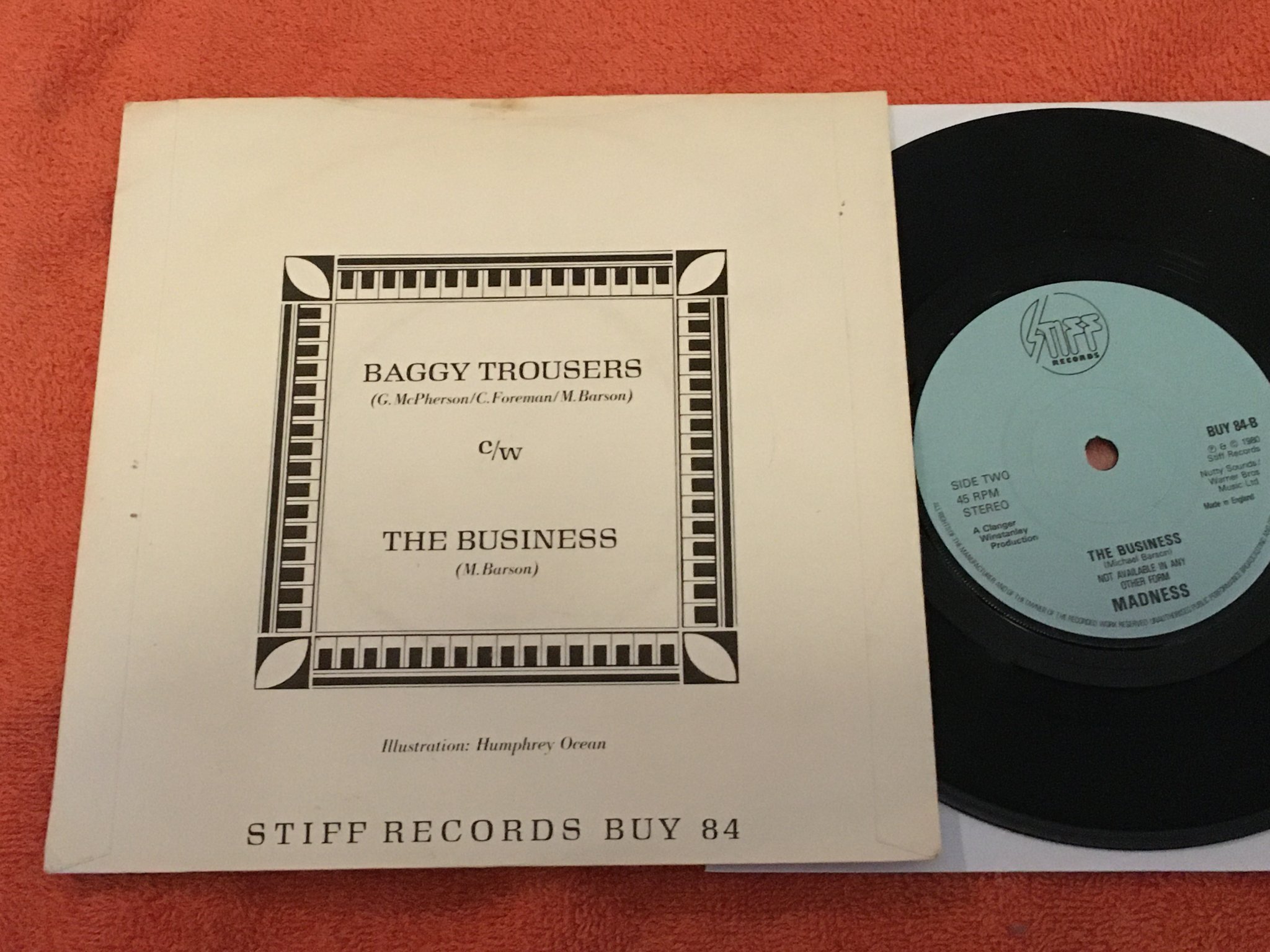 Omslagsbild för skivan MADNESS baggy trousers  7"single UK STIFF BUY 84