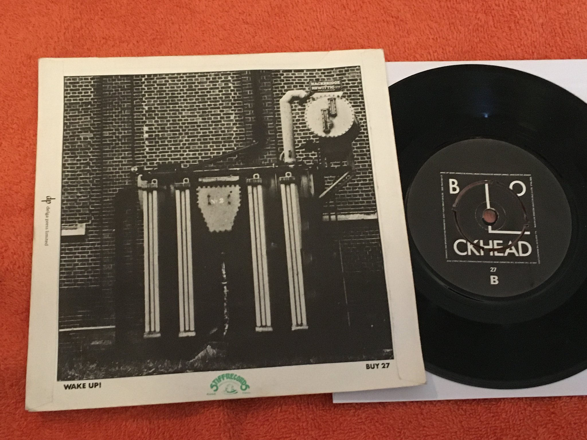 Omslagsbild för skivan IAN DURY what a waste 7"single -78 UK STIFF BUY 27