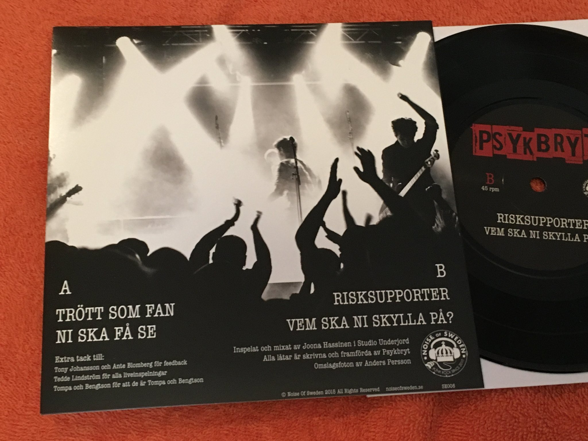 Omslagsbild för skivan PSYKBRYT Folk Som Klagar På Folk Som Klagar 7"single 2015 NOICE OF SWEDEN SE008