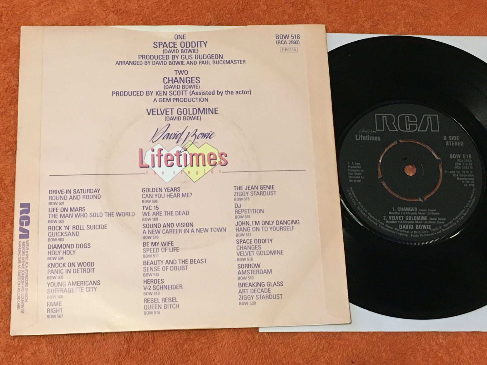 Omslagsbild för skivan David Bowie - space oddity  7"single UK RCA BOW 518
